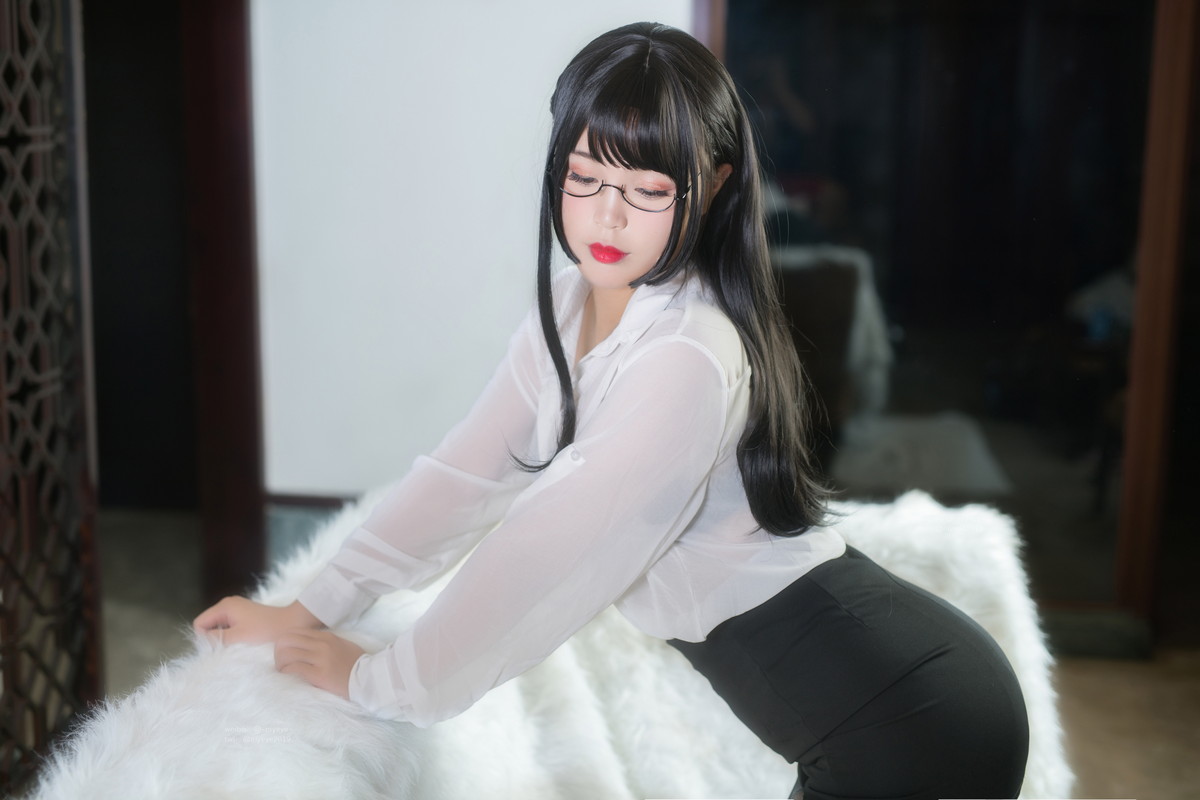 Xgyw.Net_萌系小姐姐白烨家庭教师主题性感白T配黑短裙露超薄黑丝秀翘臀美腿诱惑写真67P