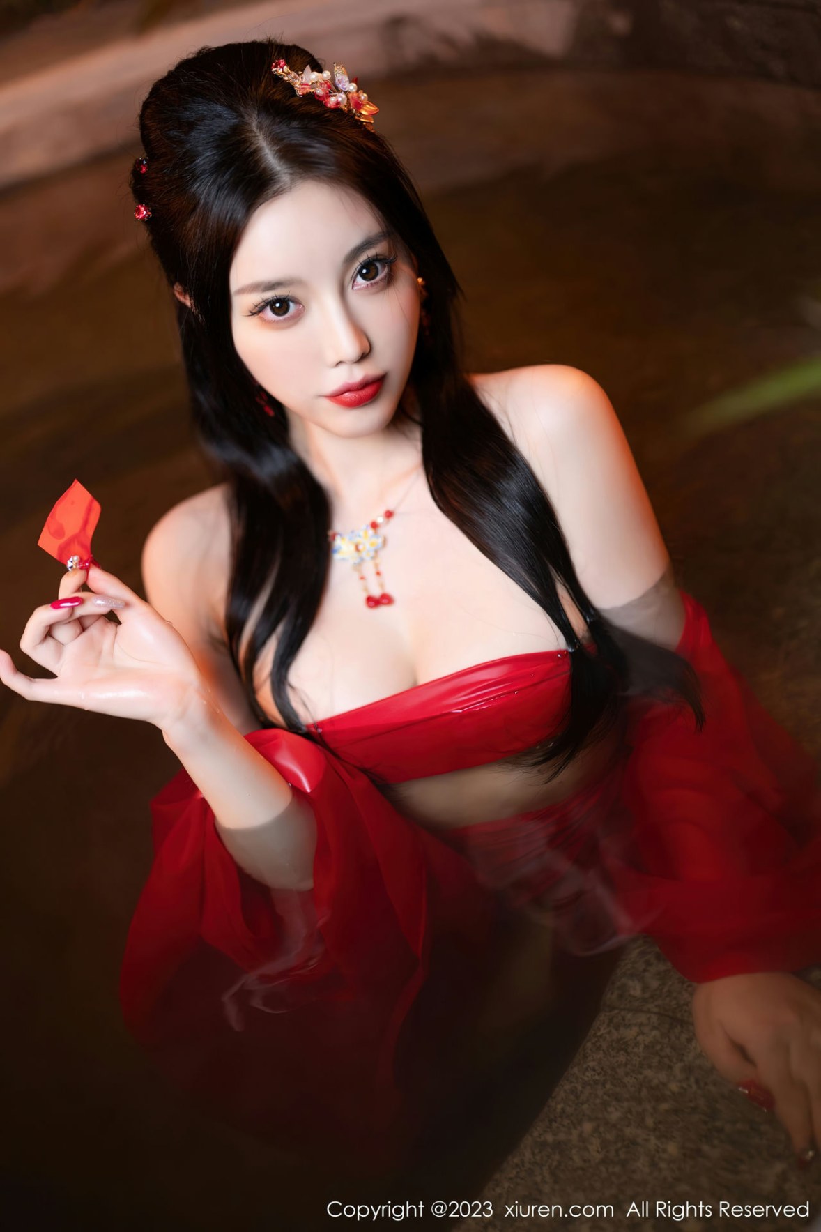 Xgyw.Net_XiuRen第6149期_女神杨晨晨Yome温泉性感半透红色丝绸秀丰满身材惹火诱惑写真88P