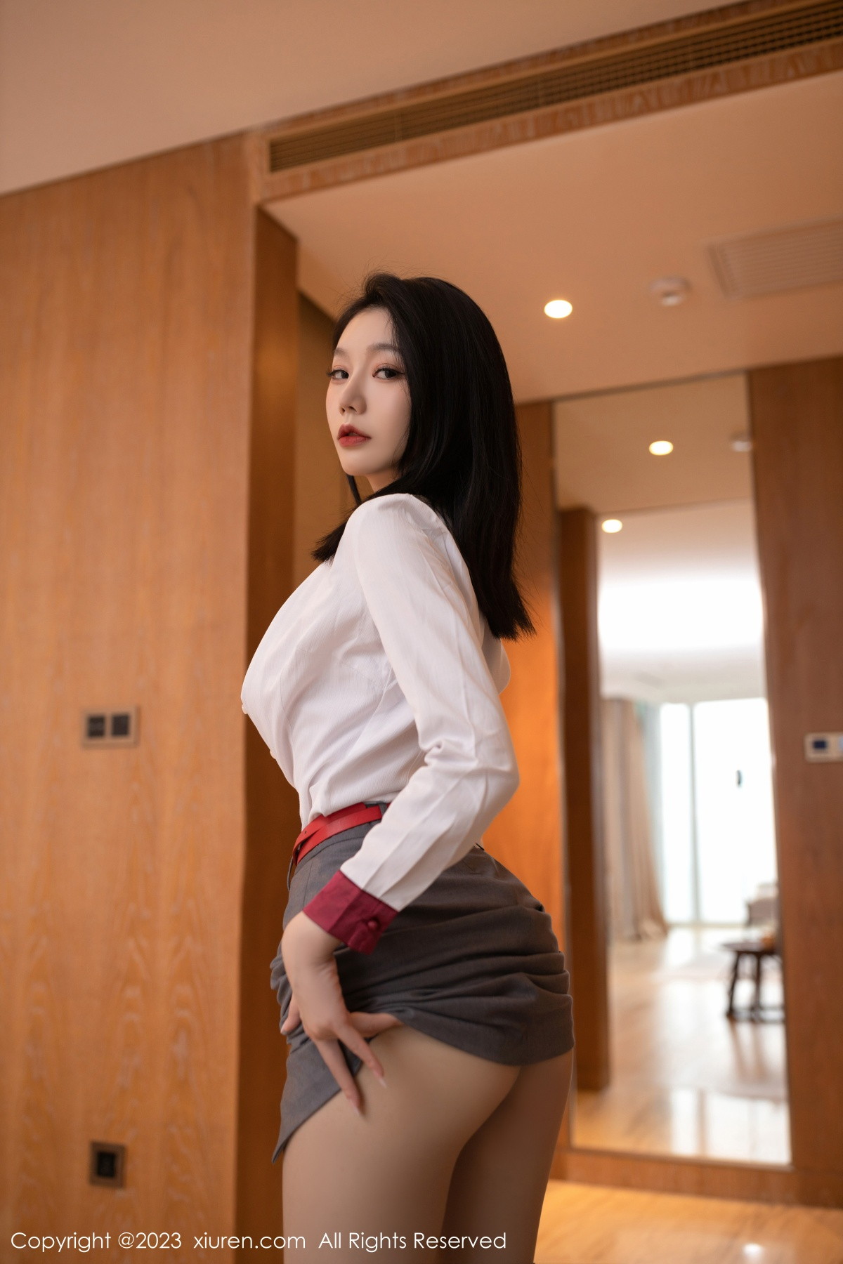 Xgyw.Net_XiuRen第6148期_模特安然anran空姐角色扮演脱制服露红色蕾丝内衣惹火诱惑写真82P