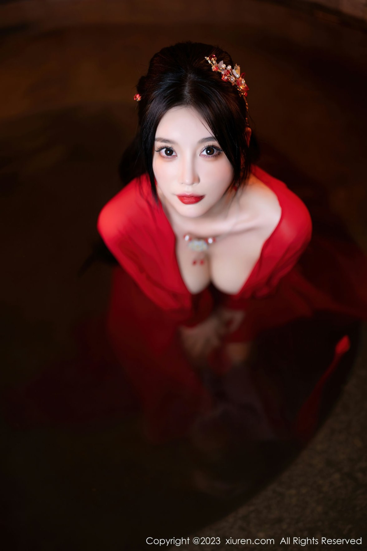 Xgyw.Net_XiuRen第6149期_女神杨晨晨Yome温泉性感半透红色丝绸秀丰满身材惹火诱惑写真88P