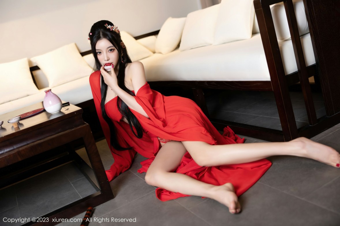 Xgyw.Net_XiuRen第6149期_女神杨晨晨Yome温泉性感半透红色丝绸秀丰满身材惹火诱惑写真88P