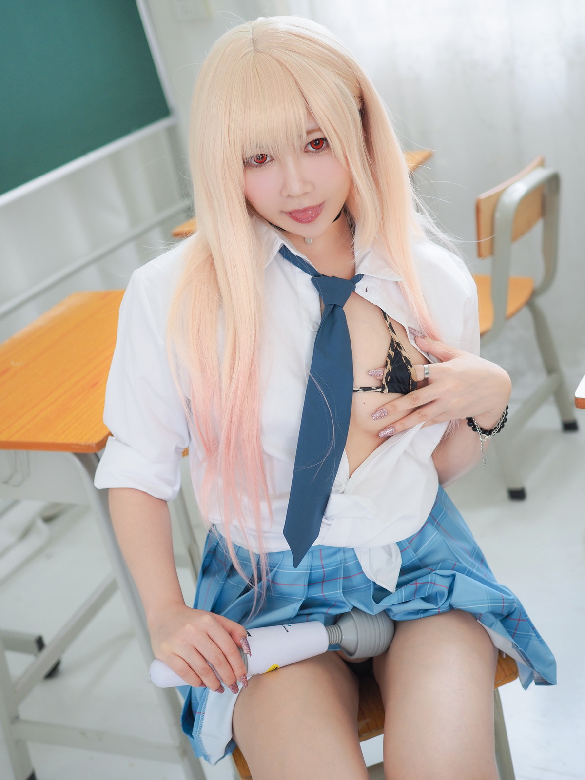 Xgyw.Net_网络美女铭铭Kizami-JK学妹主题教室里脱性感短裙露丁字裤秀翘臀撩人诱惑写真124P