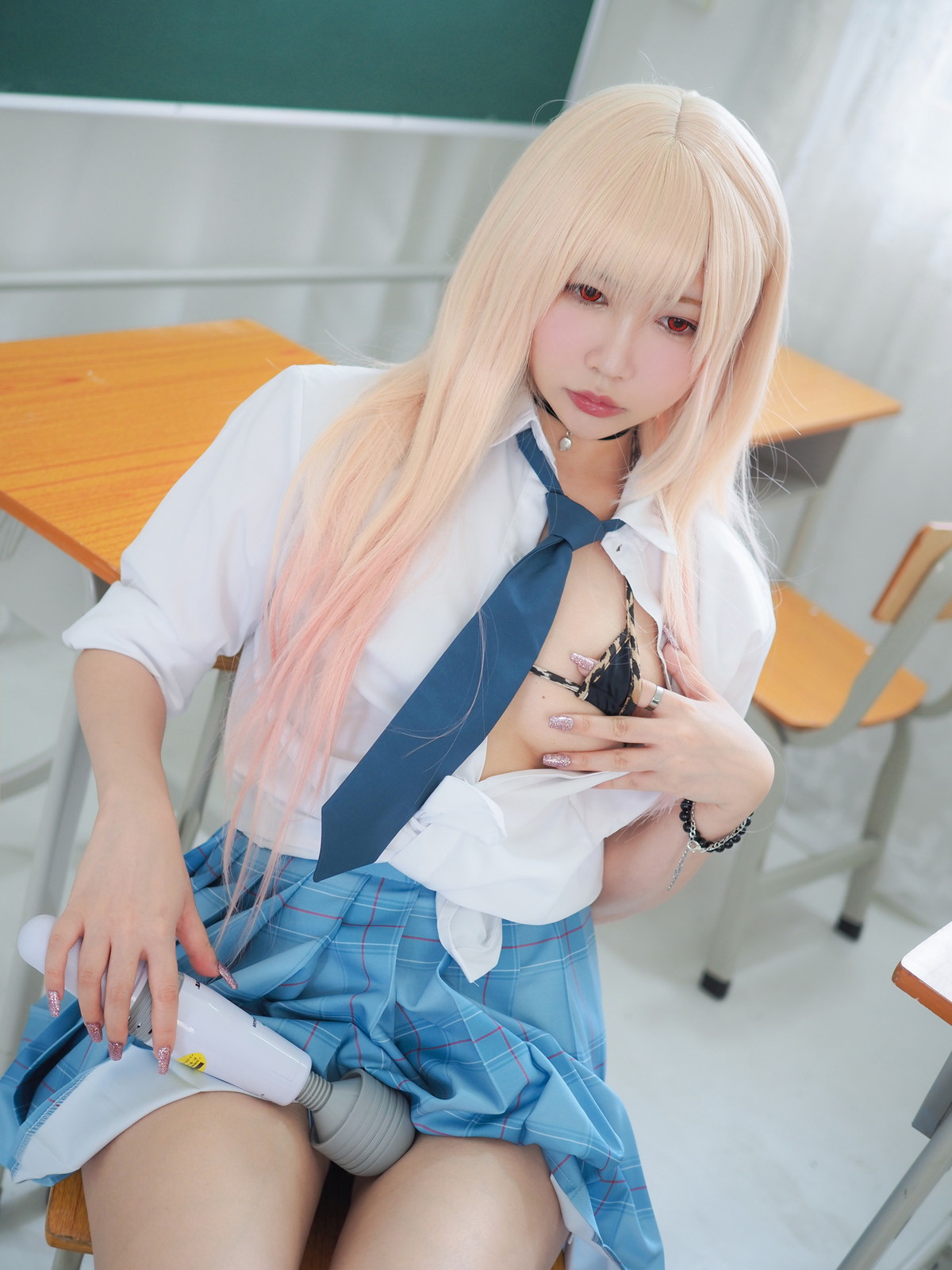 Xgyw.Net_网络美女铭铭Kizami-JK学妹主题教室里脱性感短裙露丁字裤秀翘臀撩人诱惑写真124P