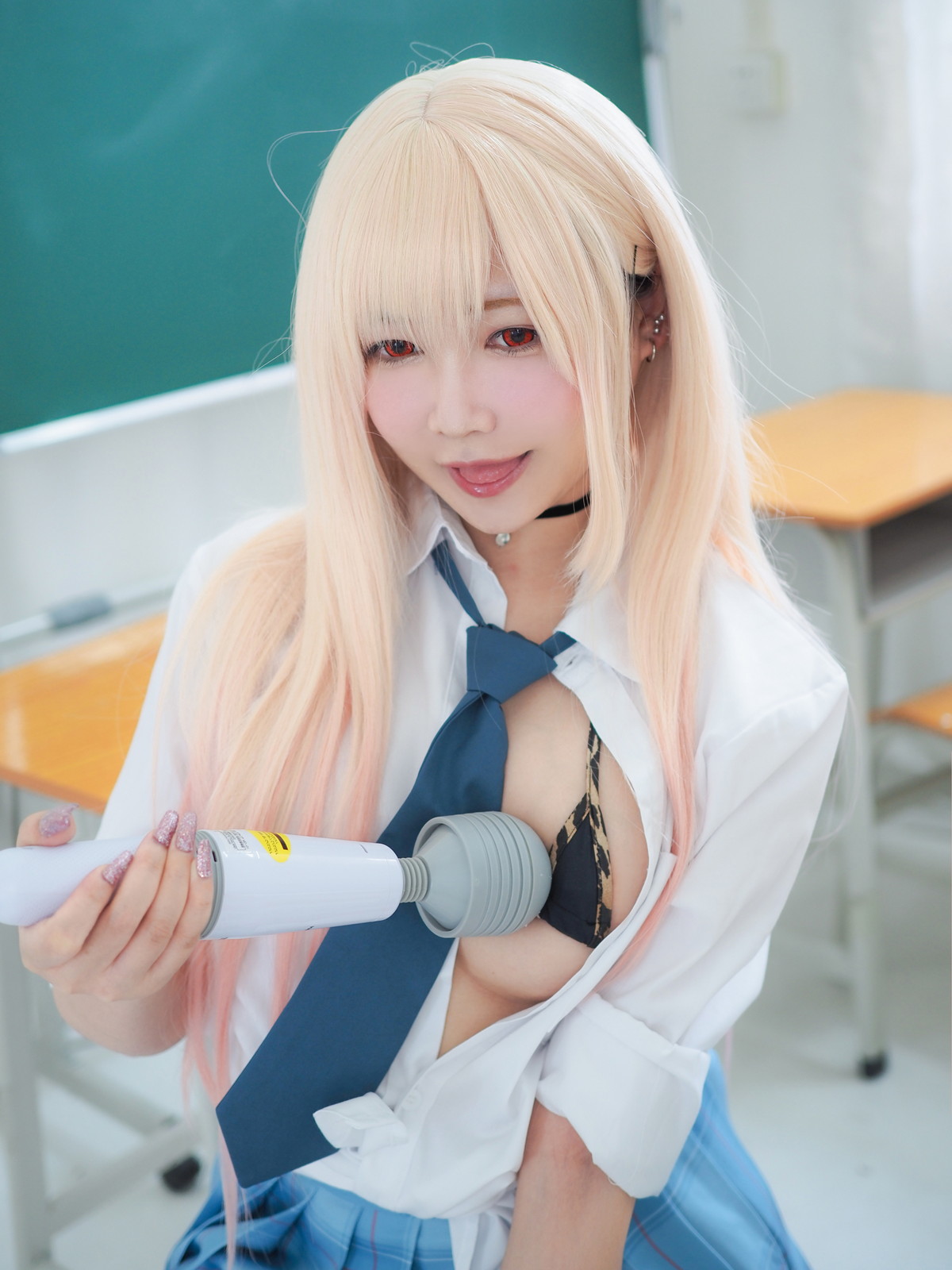 Xgyw.Net_网络美女铭铭Kizami-JK学妹主题教室里脱性感短裙露丁字裤秀翘臀撩人诱惑写真124P