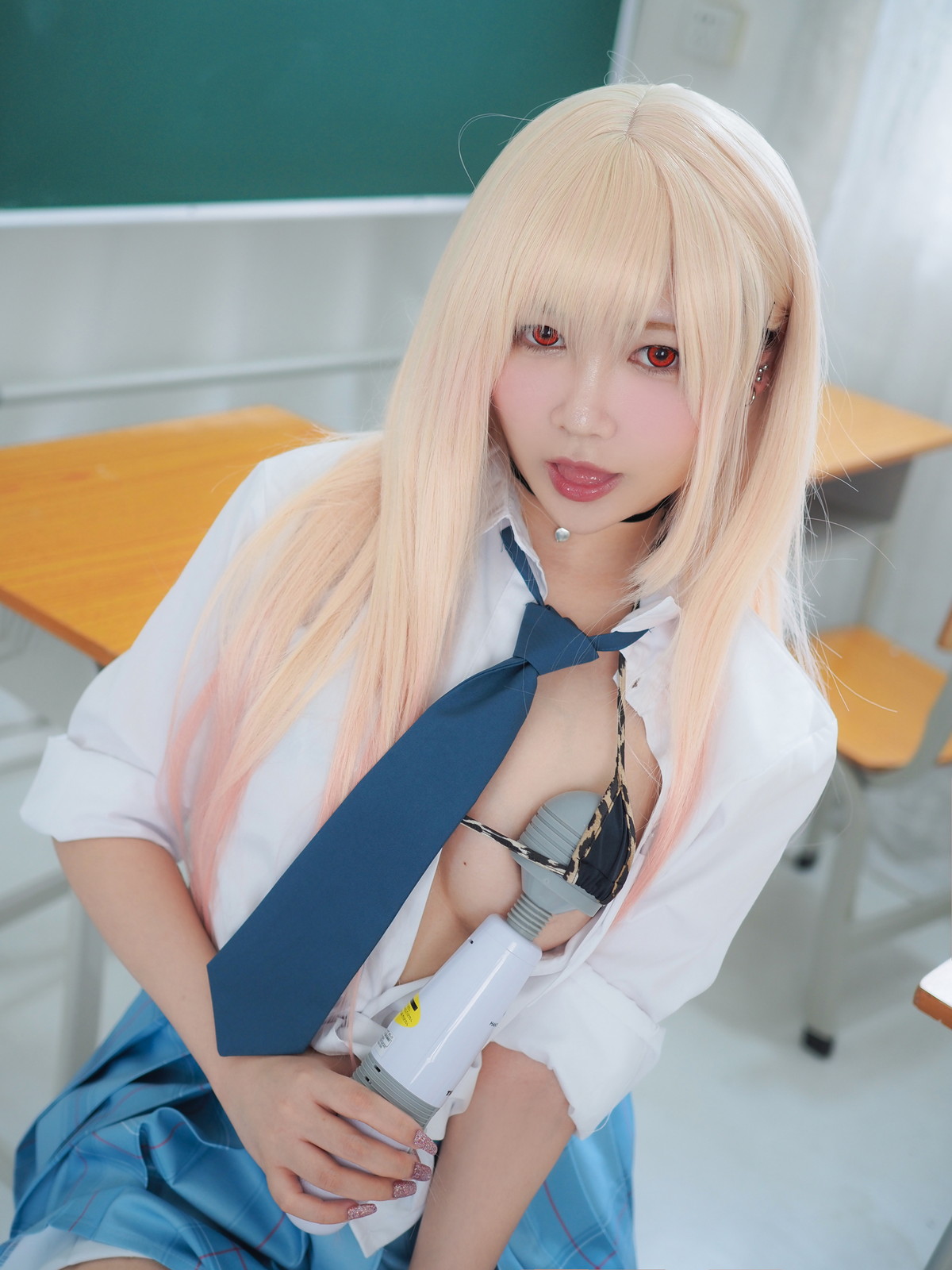 Xgyw.Net_网络美女铭铭Kizami-JK学妹主题教室里脱性感短裙露丁字裤秀翘臀撩人诱惑写真124P