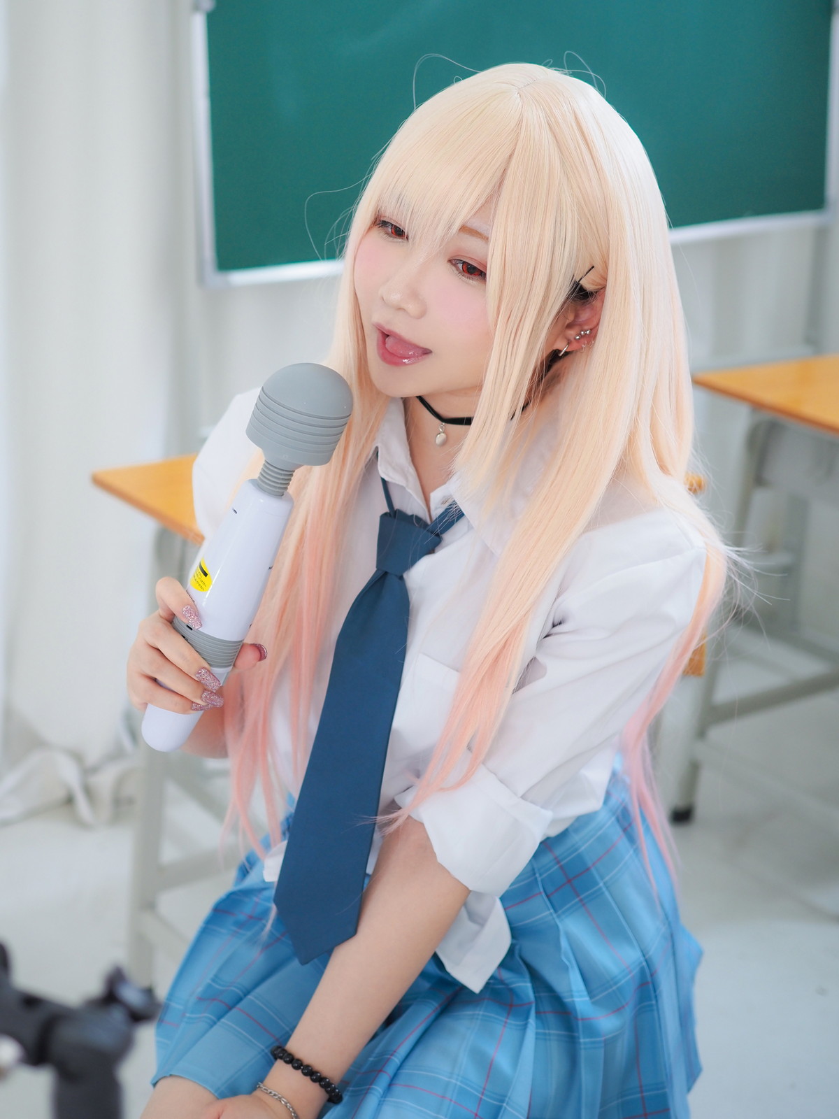 Xgyw.Net_网络美女铭铭Kizami-JK学妹主题教室里脱性感短裙露丁字裤秀翘臀撩人诱惑写真124P