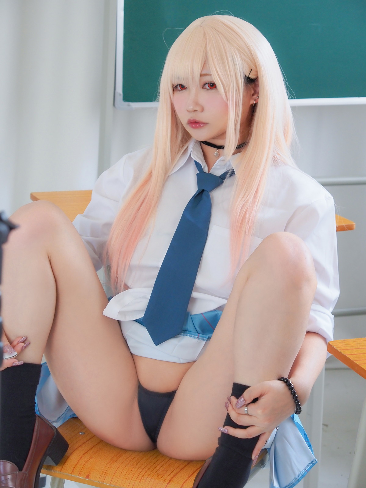 Xgyw.Net_网络美女铭铭Kizami-JK学妹主题教室里脱性感短裙露丁字裤秀翘臀撩人诱惑写真124P