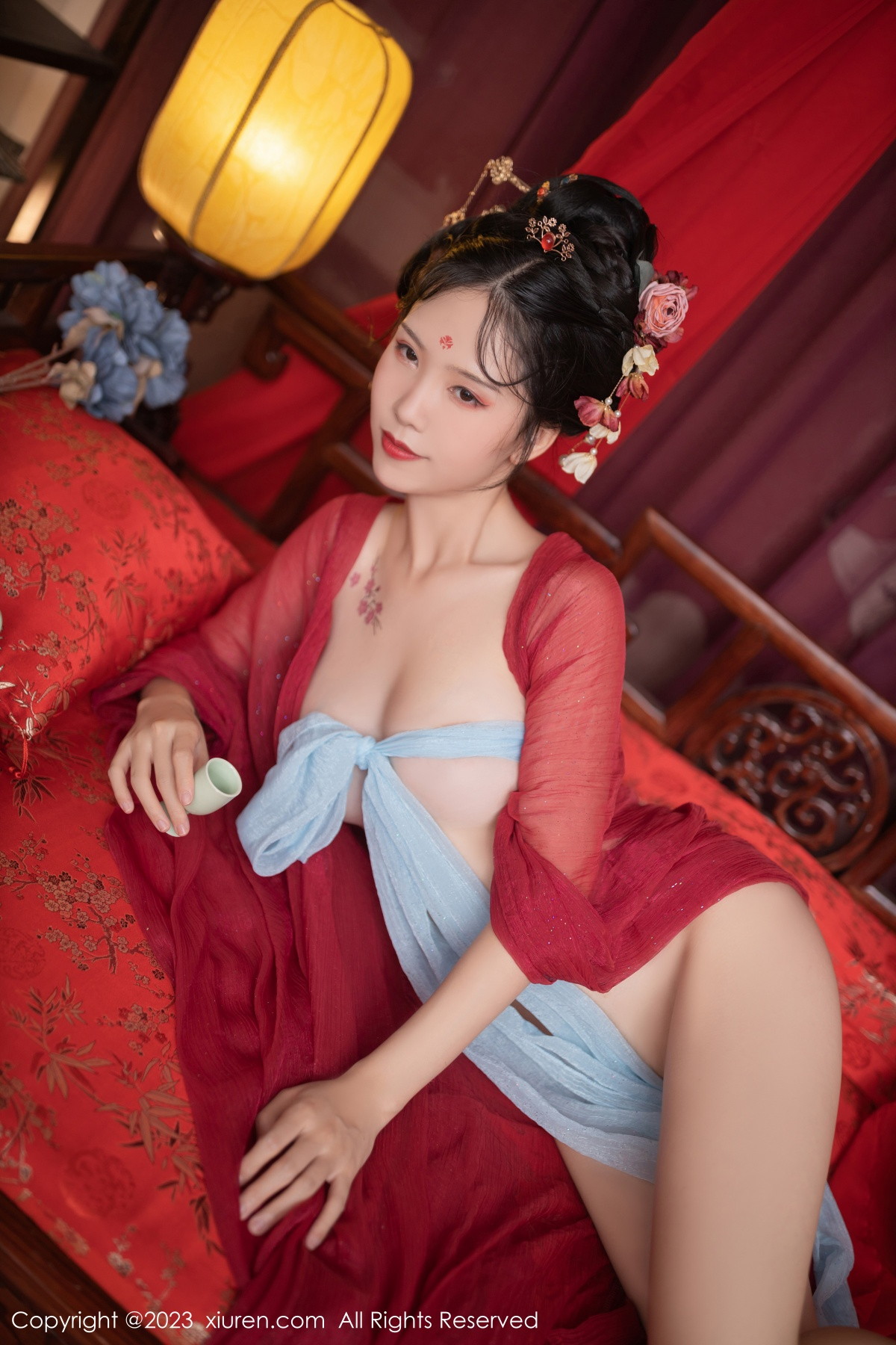 Xgyw.Net_XiuRen第6154期_模特利世歌姬角色扮演性感红色古装服低胸秀完美身材诱惑写真71P