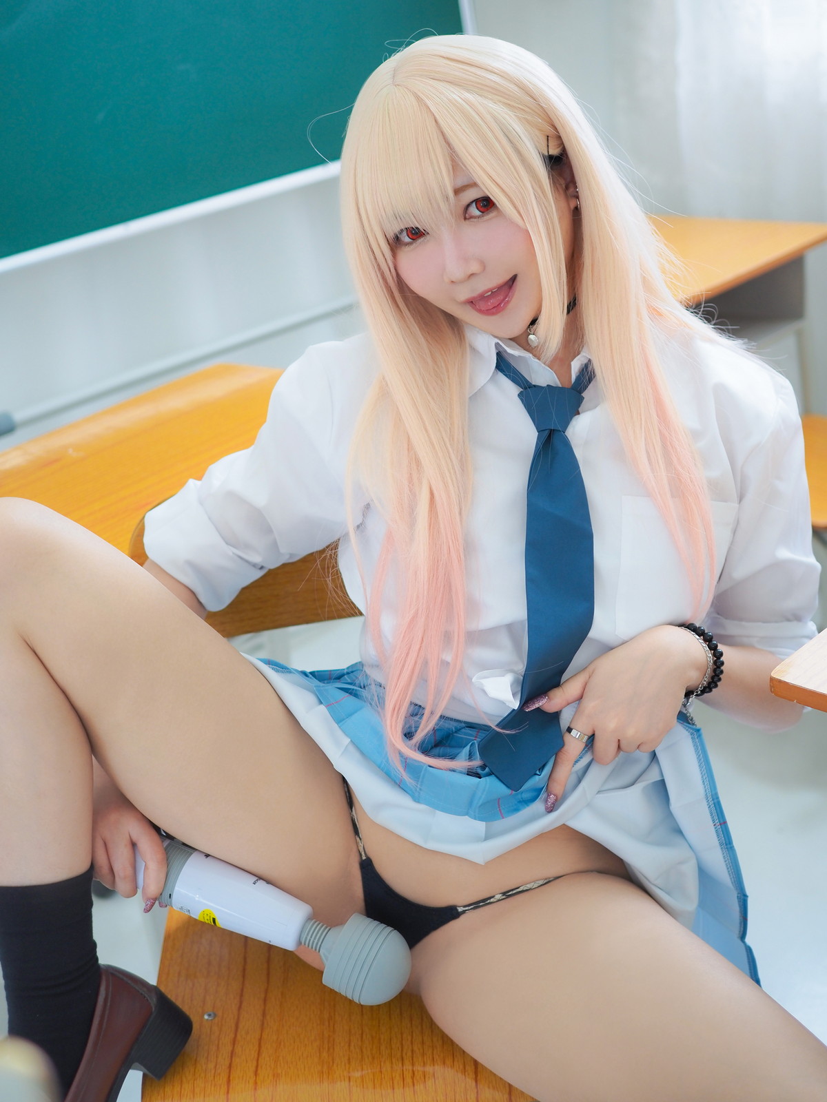Xgyw.Net_网络美女铭铭Kizami-JK学妹主题教室里脱性感短裙露丁字裤秀翘臀撩人诱惑写真124P