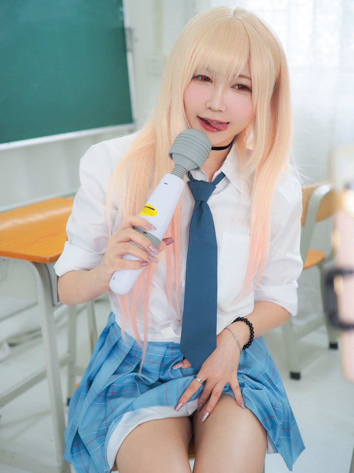 Xgyw.Net_网络美女铭铭Kizami-JK学妹主题教室里脱性感短裙露丁字裤秀翘臀撩人诱惑写真124P