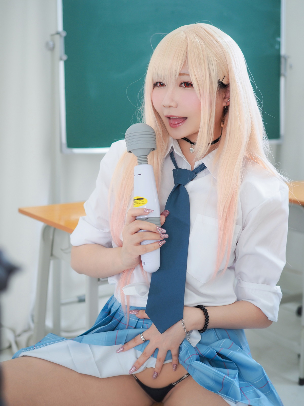 Xgyw.Net_网络美女铭铭Kizami-JK学妹主题教室里脱性感短裙露丁字裤秀翘臀撩人诱惑写真124P