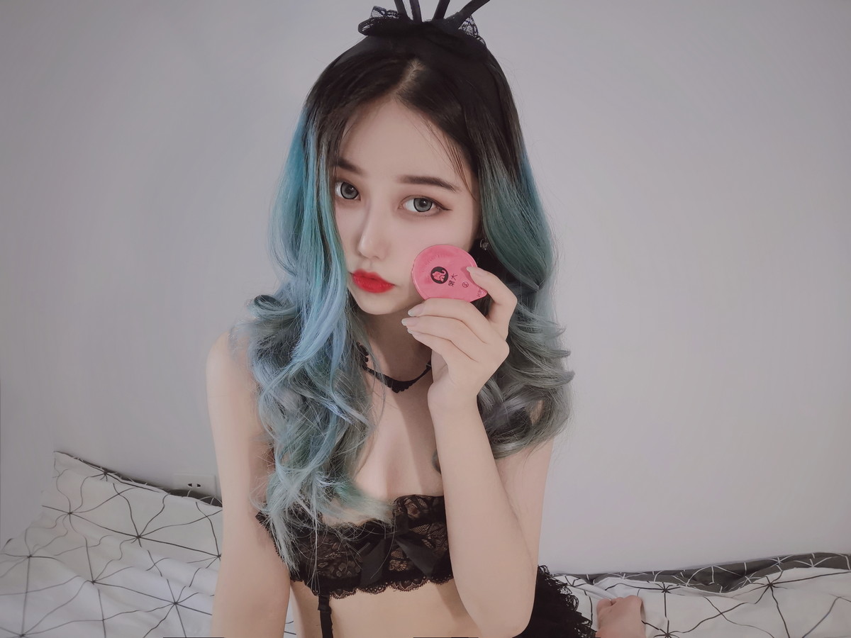Xgyw.Net_网络美女Eloise软软小粉盒黑兔子主题居家私房性感黑色蕾丝情趣服饰惹火诱惑写真85P