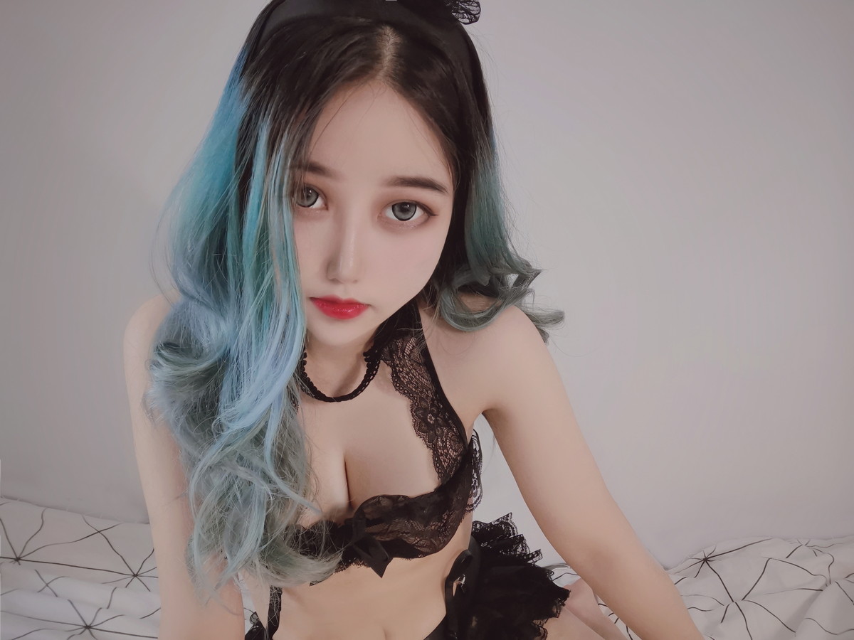 Xgyw.Net_网络美女Eloise软软小粉盒黑兔子主题居家私房性感黑色蕾丝情趣服饰惹火诱惑写真85P