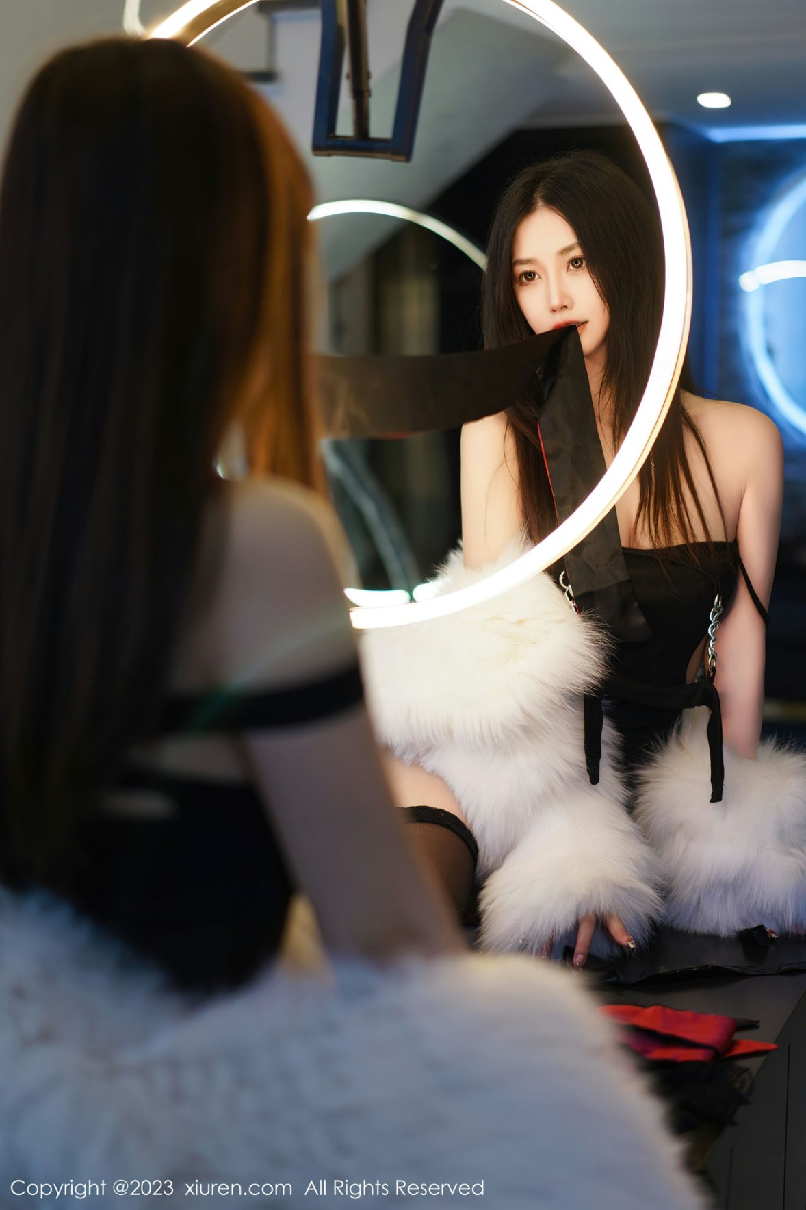 Xgyw.Net_XiuRen第6162期_模特laura阿姣模特合集性感女神私房拍摄双峰对决撩人诱惑写真72P