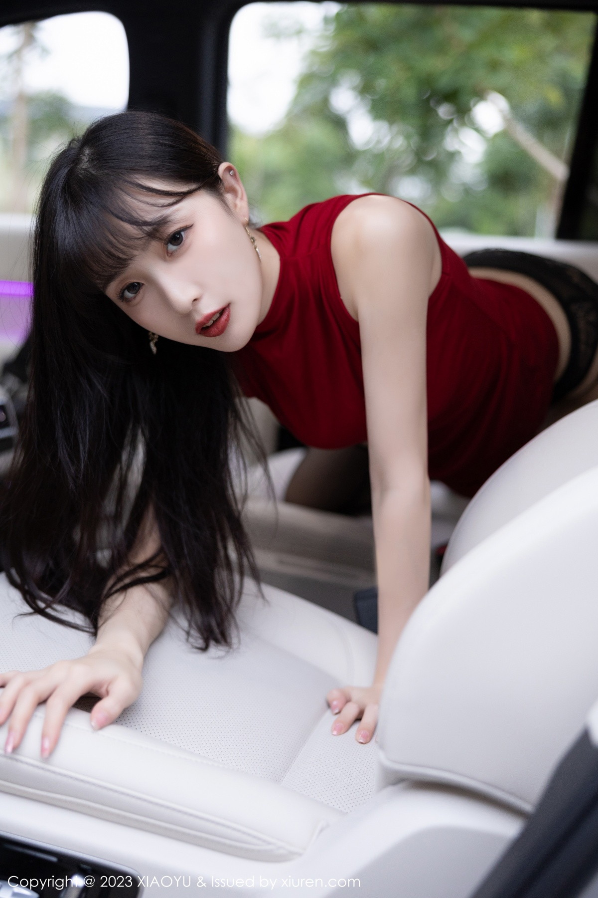 Xgyw.Net_[XiaoYu画语界]Vol.950_模特林星阑户外车拍性感黑色内衣配黑丝吊袜秀曼妙身姿诱惑写真85P