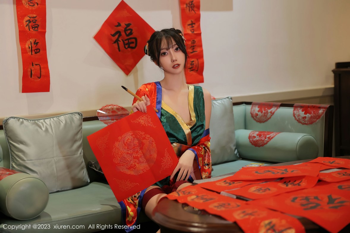 Xgyw.Net_XiuRen第6167期_模特玥儿玥新春主题私房半脱露曼妙身姿对联遮身撩人诱惑写真57P