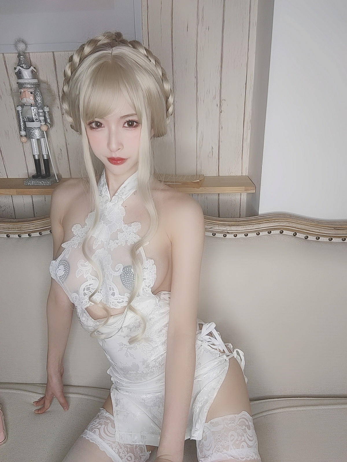 Xgyw.Net_性感尤物清水由乃金发旗袍主题私房性感白色情趣旗袍透视秀豪乳遮点诱惑写真69P