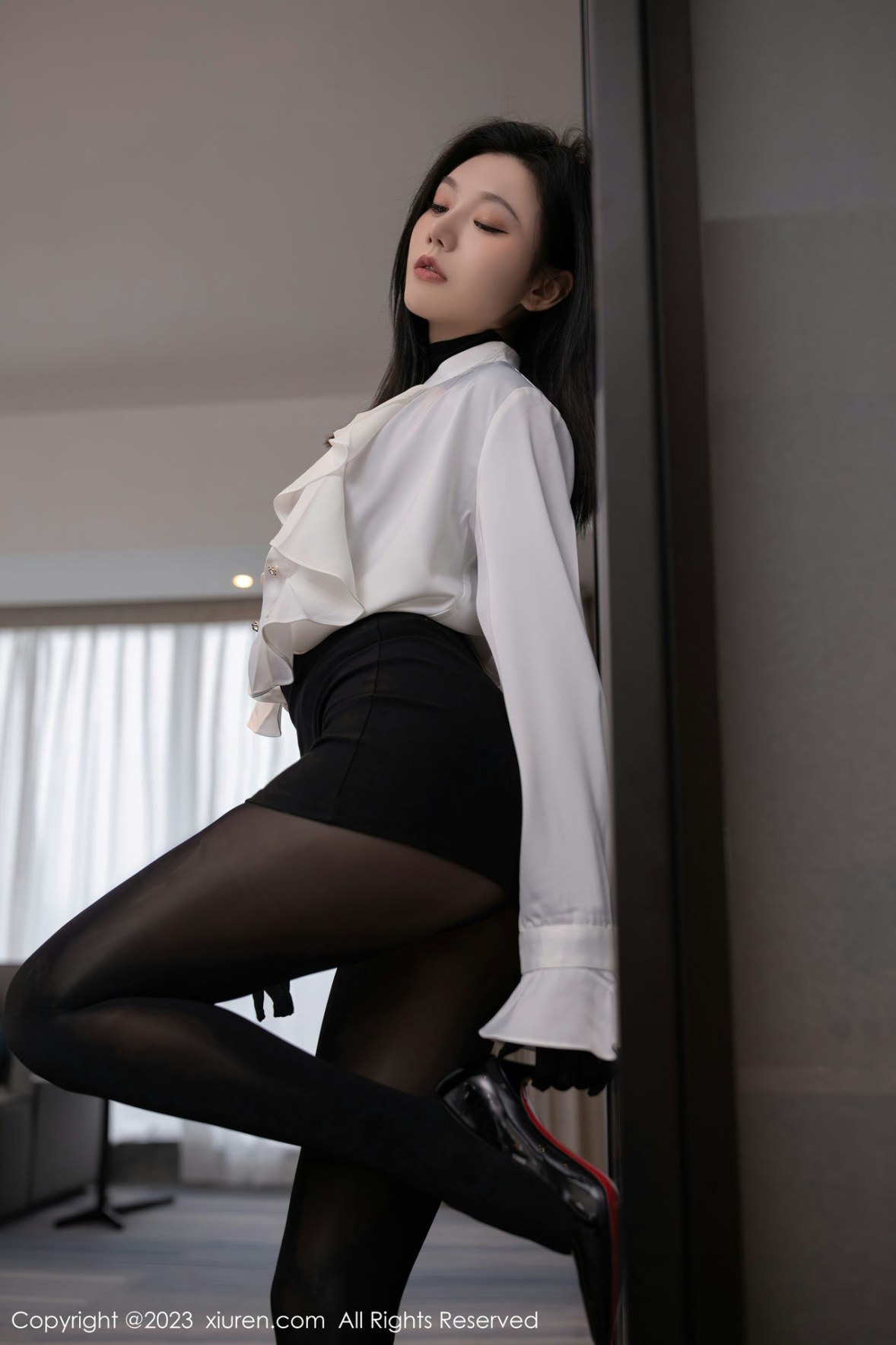 Xgyw.Net_XiuRen第6185期_模特安然anran秘书角色黑色缕空连衣裙 黑色轻透连体衣诱惑写真83P