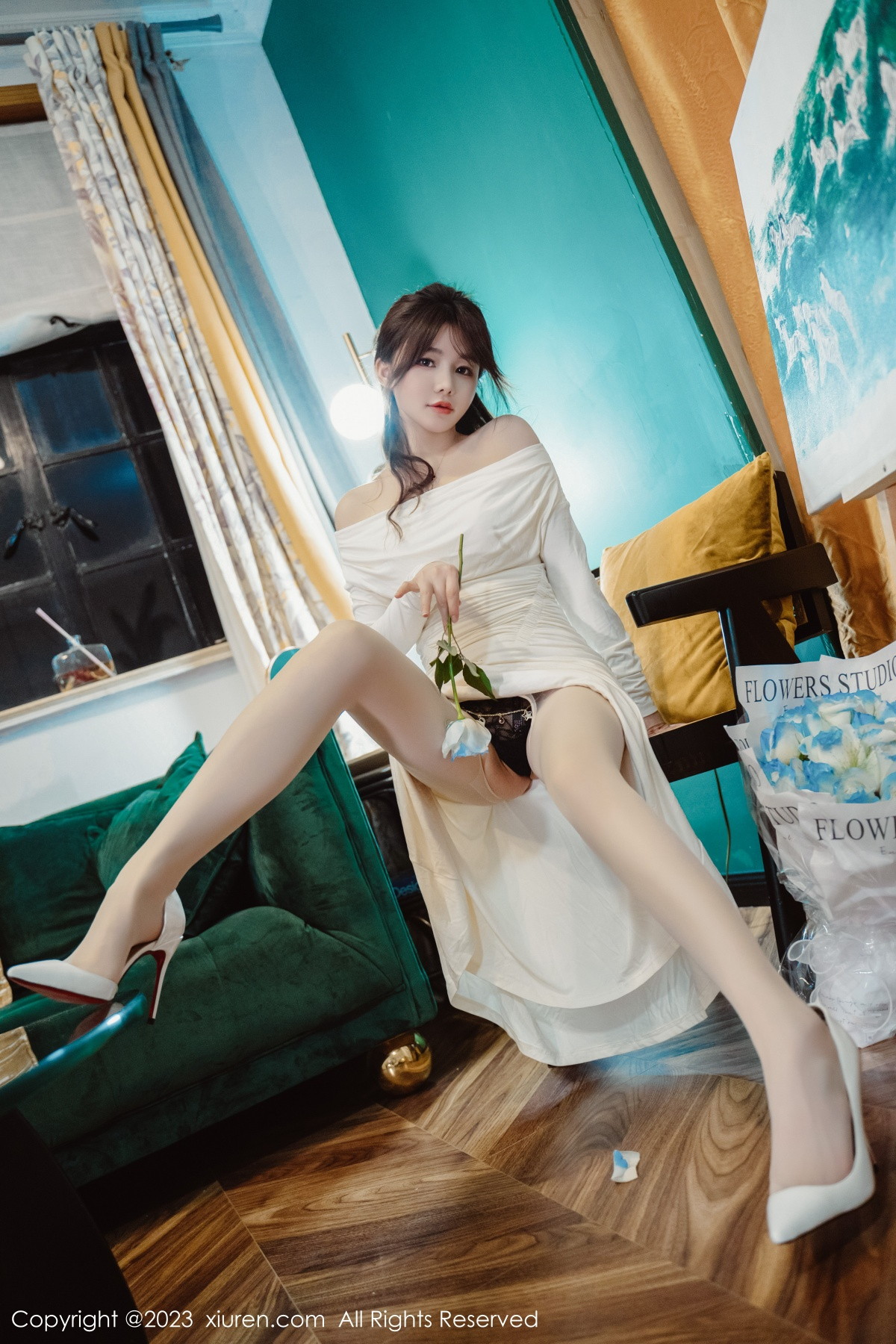 Xgyw.Net_XiuRen第6182期_模特婠婠么脱白色连衣长裙露蕾丝内衣配开档白丝迷人诱惑写真79P
