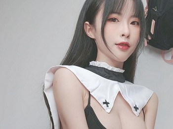 性感极品清水由乃黑色丝袜修女主题私人性感黑色贴身衣配超薄黑色丝袜秀美腿骚扰写真29P