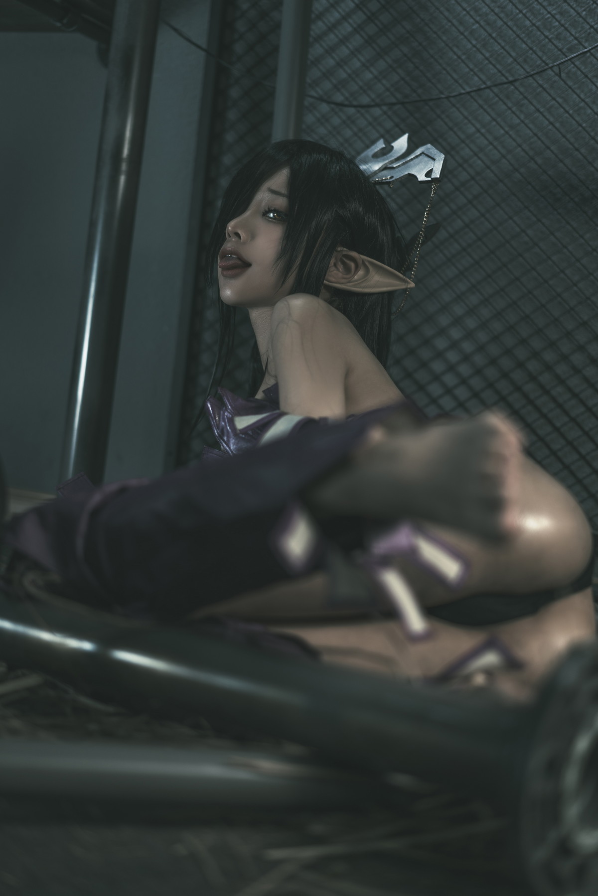 Xgyw.Net_动漫博主蠢沫沫黑兽女王主题私房性感情趣服饰露黑色内衣秀油亮肌肤诱惑写真35P