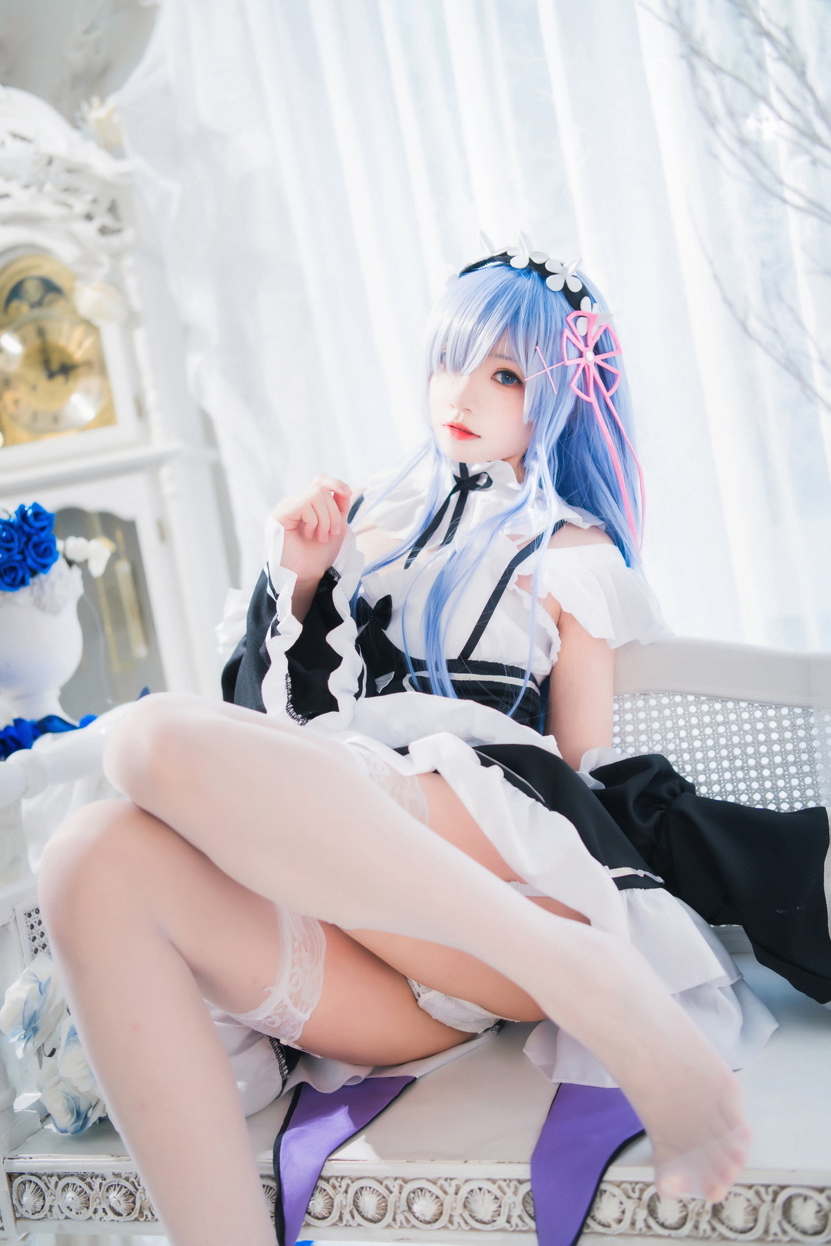 Xgyw.Net_网络美女桜桃喵长发蕾姆主题私房性感服饰配白色蕾丝吊袜秀翘臀美腿诱惑写真89P