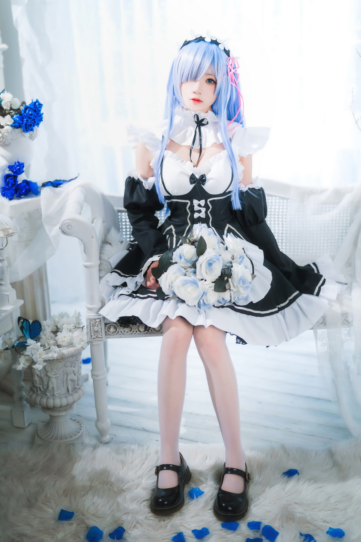 Xgyw.Net_网络美女桜桃喵长发蕾姆主题私房性感服饰配白色蕾丝吊袜秀翘臀美腿诱惑写真89P