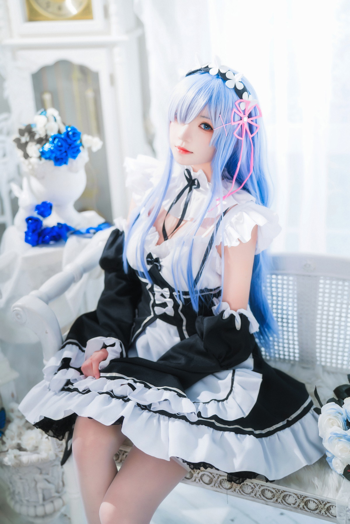 Xgyw.Net_网络美女桜桃喵长发蕾姆主题私房性感服饰配白色蕾丝吊袜秀翘臀美腿诱惑写真89P