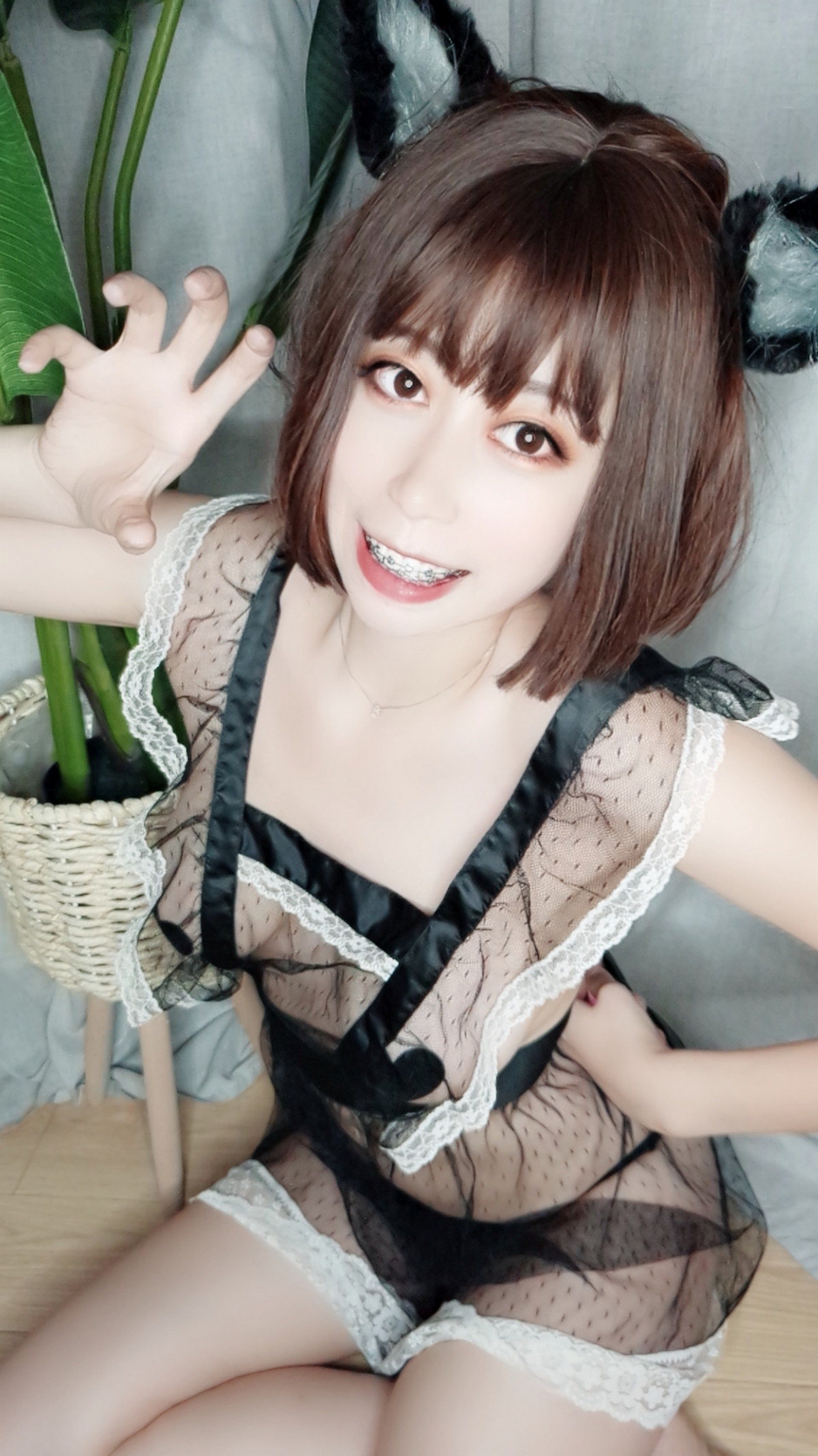 Xgyw.Net_萌妹奈汐酱nice情趣自拍主题私房性感黑色薄透女仆装透视秀完美身材诱惑写真49P