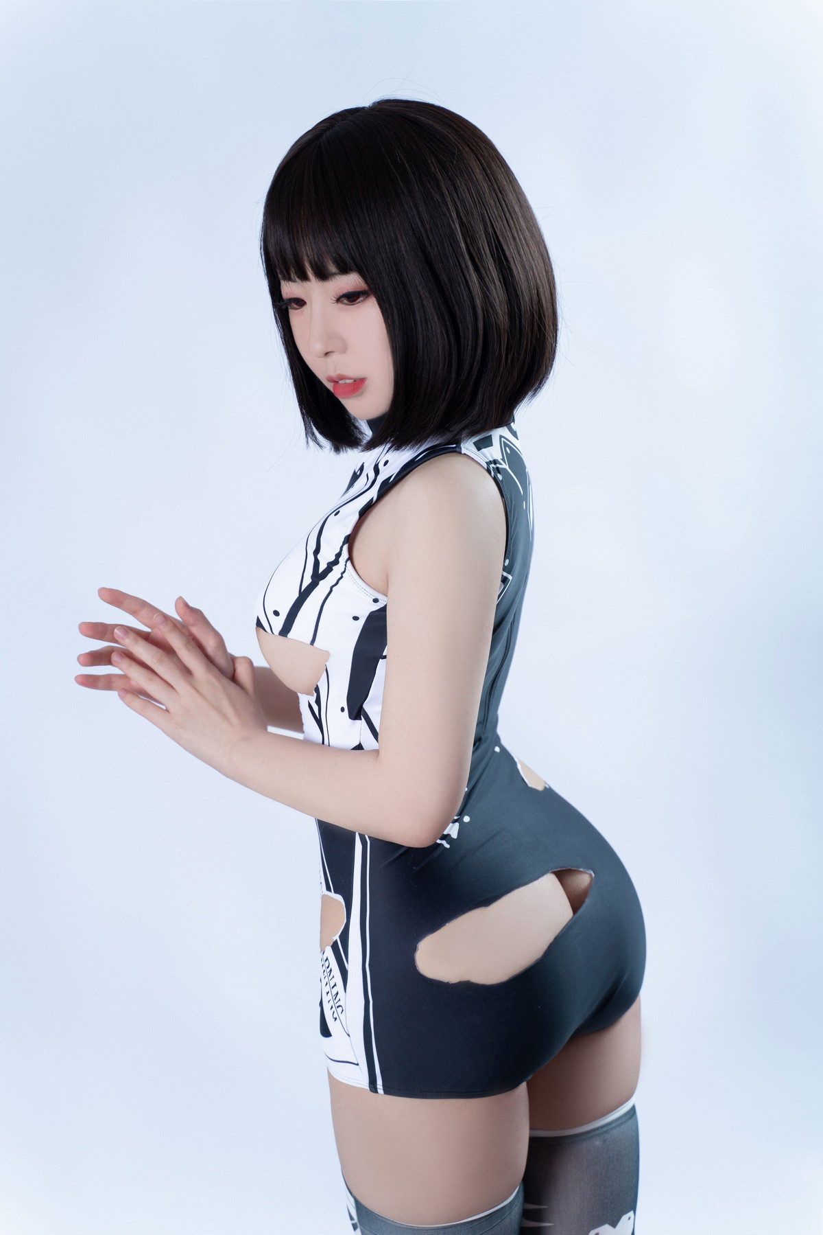 Xgyw.Net_微博美少女虎森森战损死库水主题私房性感破烂死库水露豪乳遮点惹火诱惑写真30P