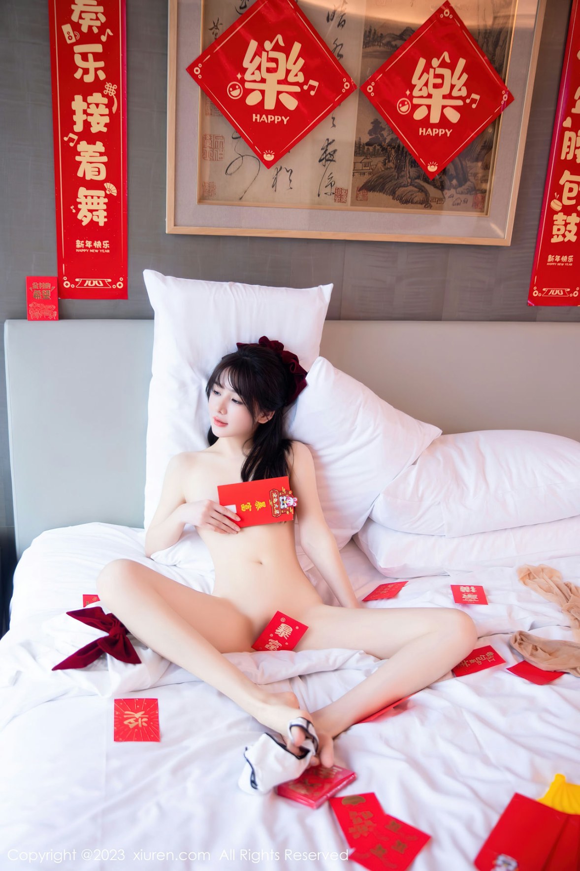 Xgyw.Net_XiuRen第6168期_模特婠婠么新春主题私房床上脱低胸服饰秀绝美身材迷人诱惑写真84P