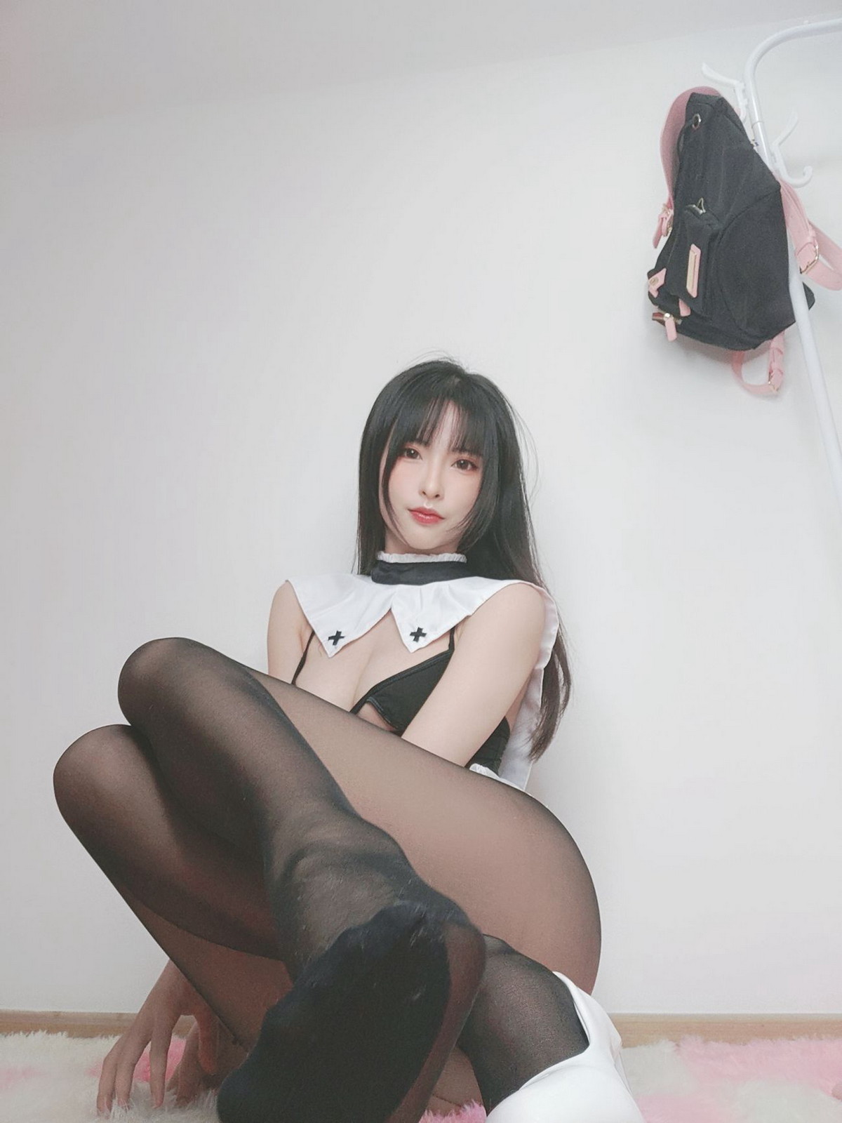 Xgyw.Net_性感尤物清水由乃黑丝修女主题私房性感黑色连体衣配超薄黑丝秀美腿诱惑写真29P