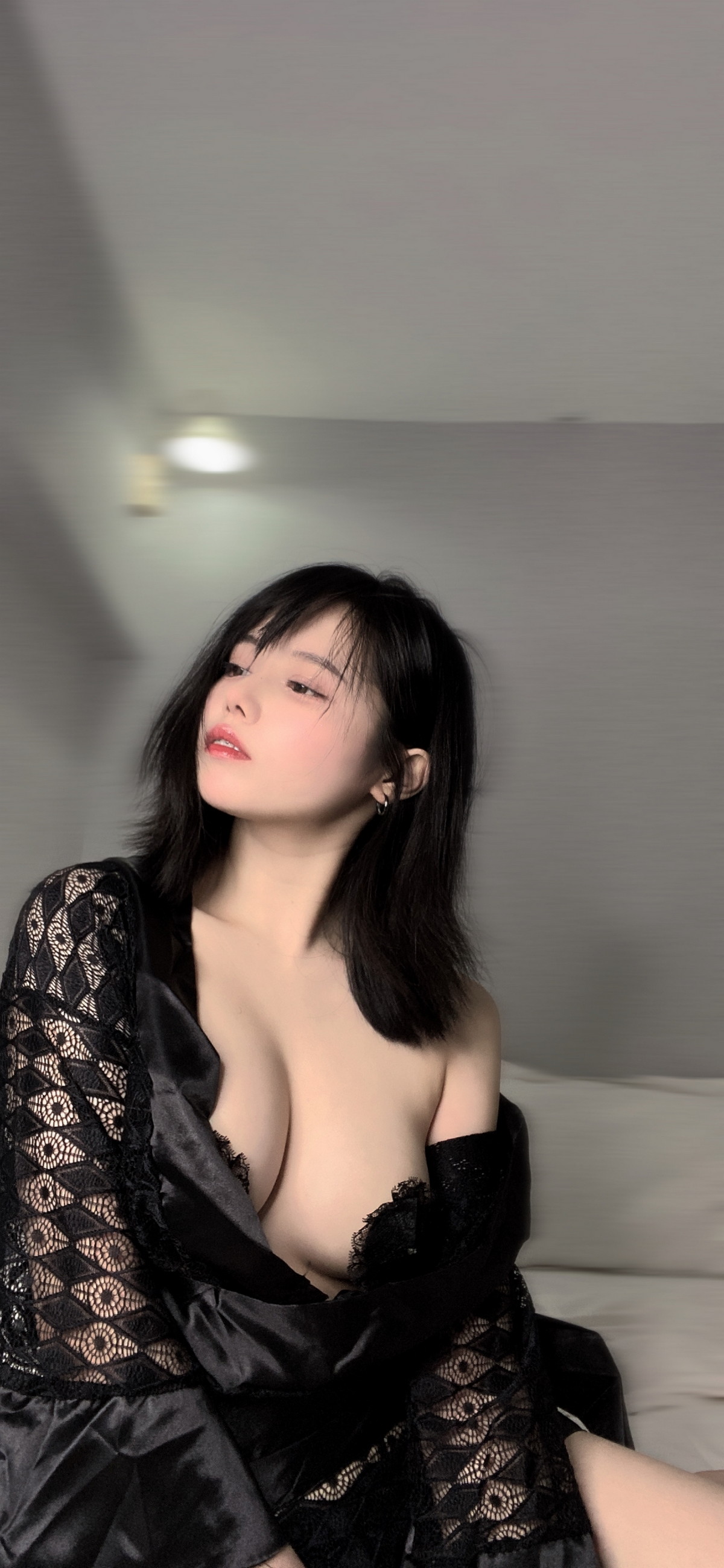 Xgyw.Net_网络美女七月喵子回家的诱惑主题私房性感黑色缕空服饰半脱露豪乳遮点诱惑写真46P