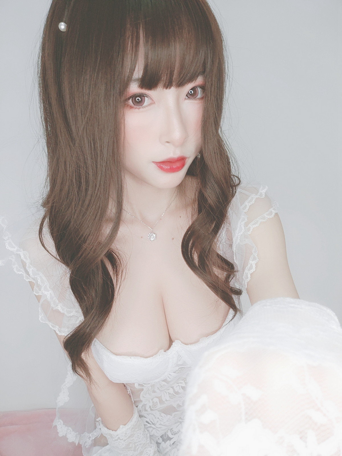 Xgyw.Net_性感尤物清水由乃花嫁自拍主题性感白色低胸婚纱秀完美身材露豪乳诱惑写真44P