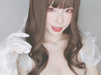 性感极品清水由乃花嫁随手拍主题性感白色低胸婚纱秀完美身材露豪乳骚扰写真44P