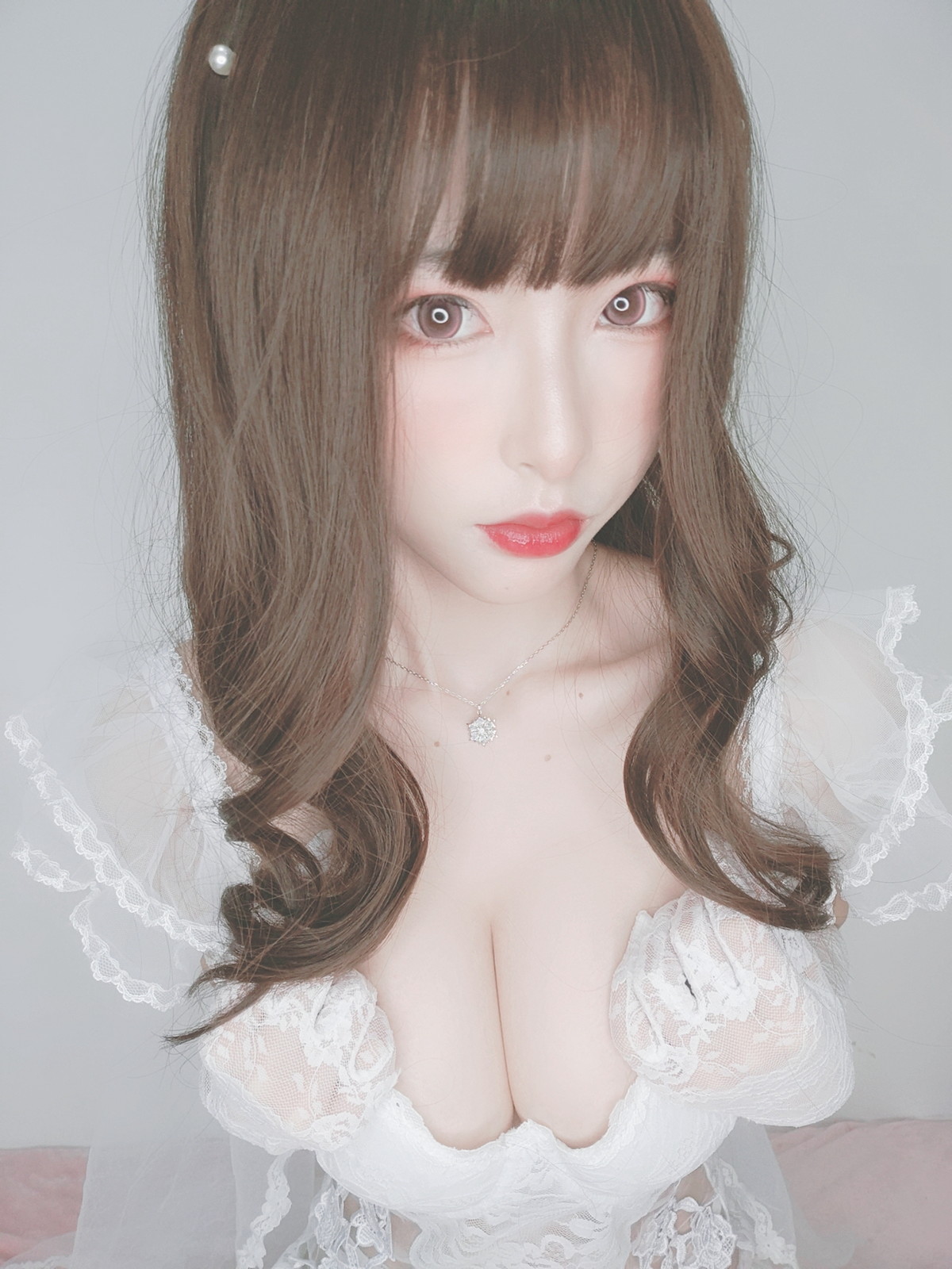 Xgyw.Net_性感尤物清水由乃花嫁自拍主题性感白色低胸婚纱秀完美身材露豪乳诱惑写真44P