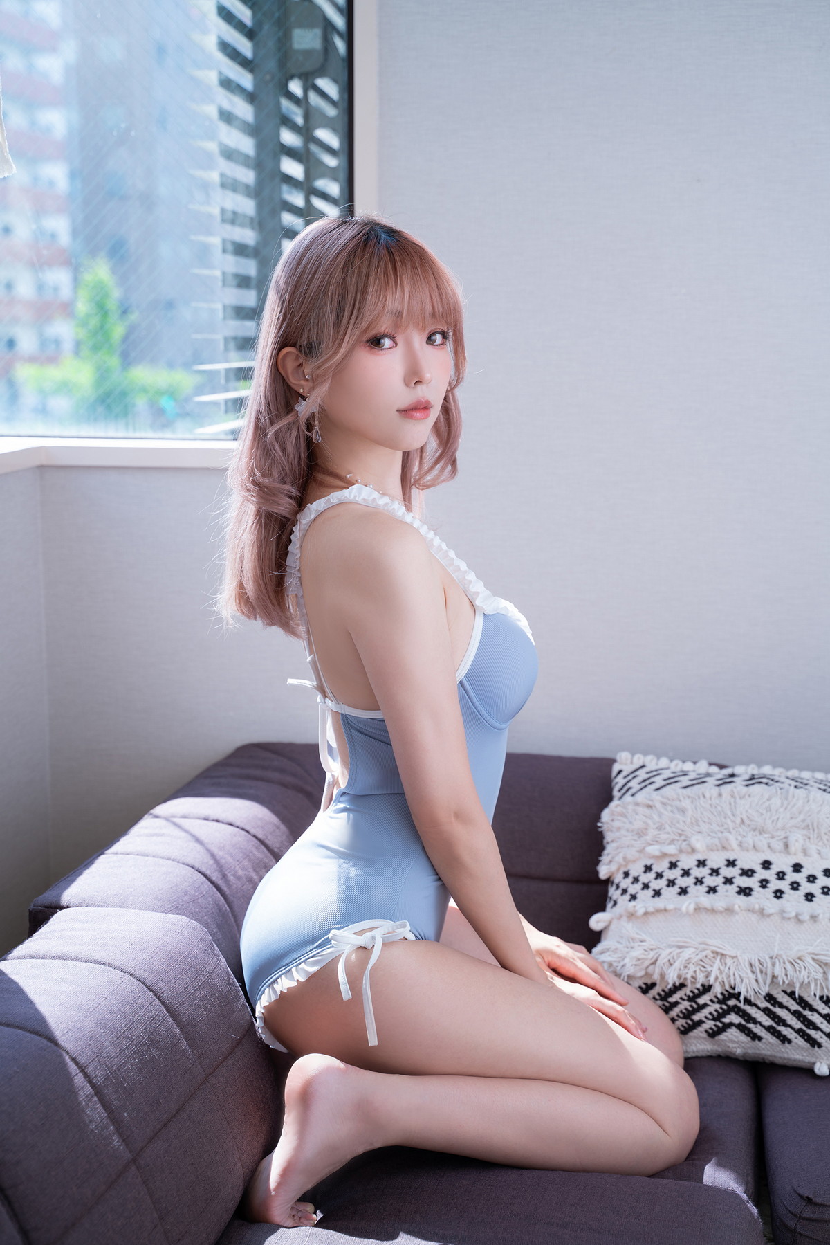 Xgyw.Net_Coser妹子Ely_eee-Mist Blue Lady主题私房性感蓝色连体衣秀完美身材诱惑写真37P