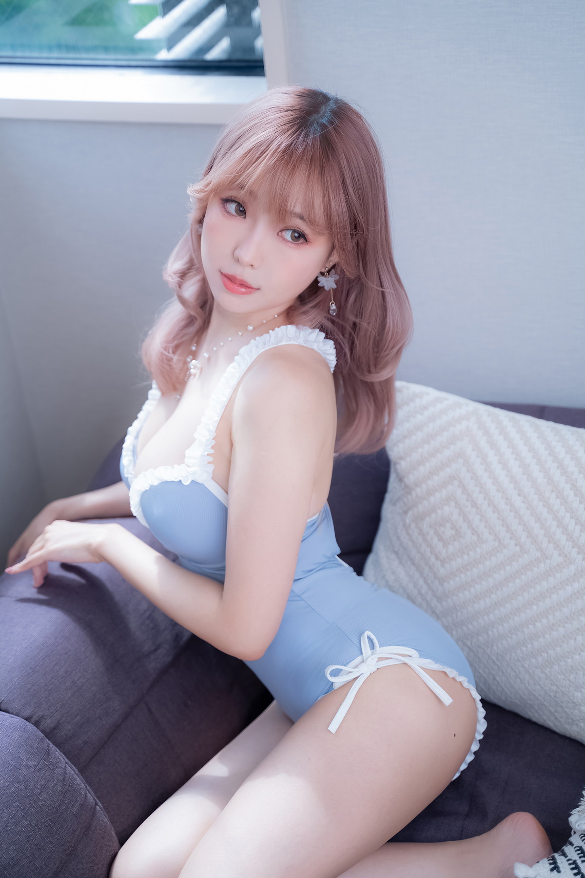 Xgyw.Net_Coser妹子Ely_eee-Mist Blue Lady主题私房性感蓝色连体衣秀完美身材诱惑写真37P