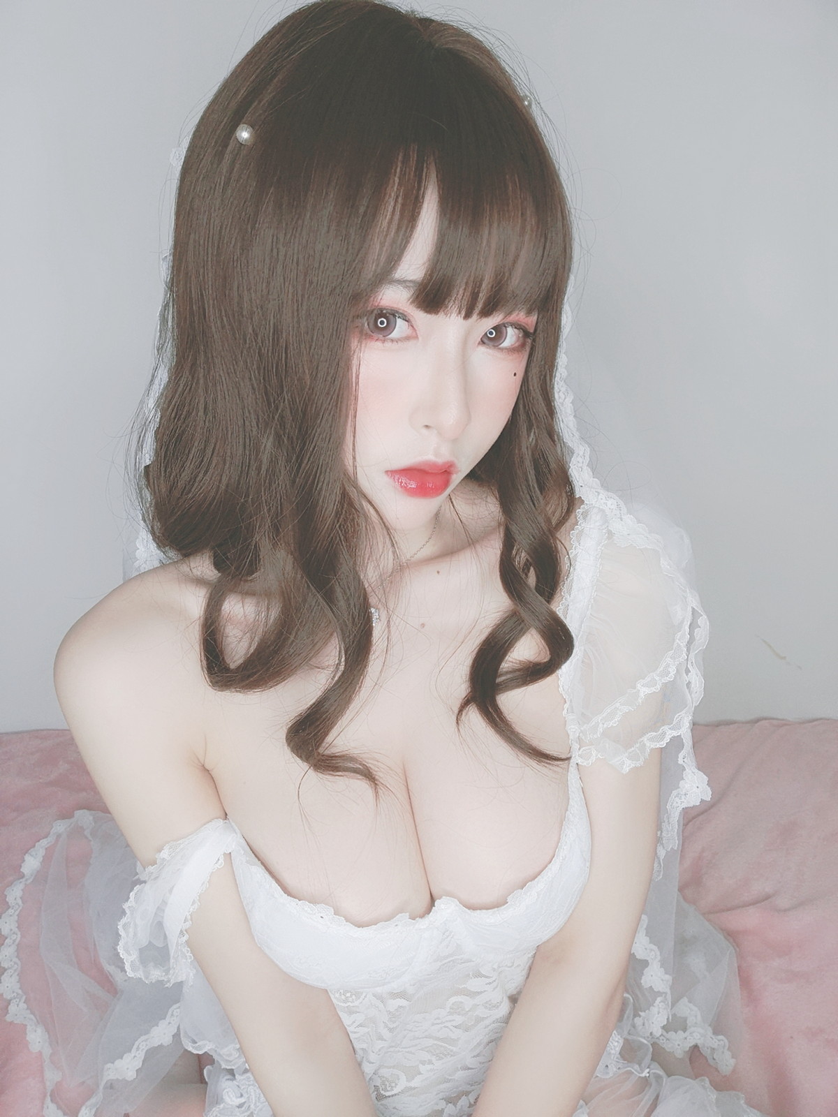 Xgyw.Net_性感尤物清水由乃花嫁自拍主题性感白色低胸婚纱秀完美身材露豪乳诱惑写真44P