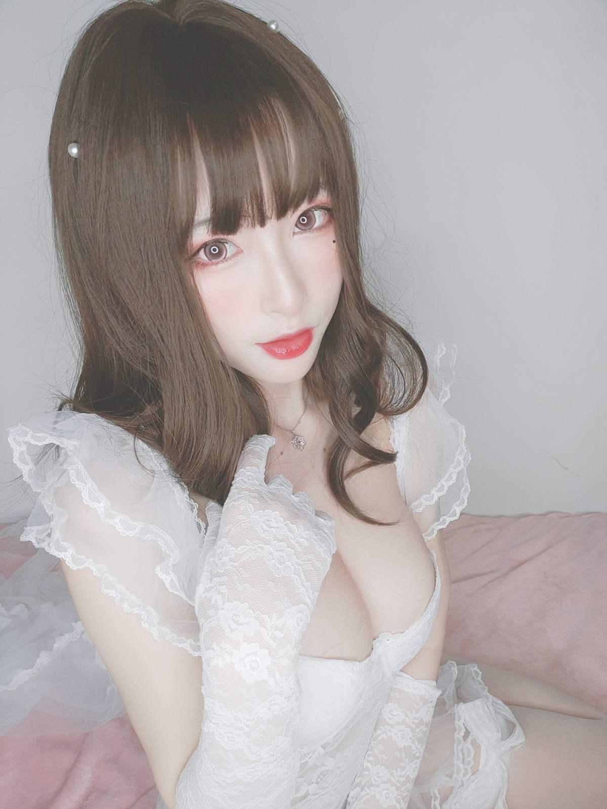 Xgyw.Net_性感尤物清水由乃花嫁自拍主题性感白色低胸婚纱秀完美身材露豪乳诱惑写真44P