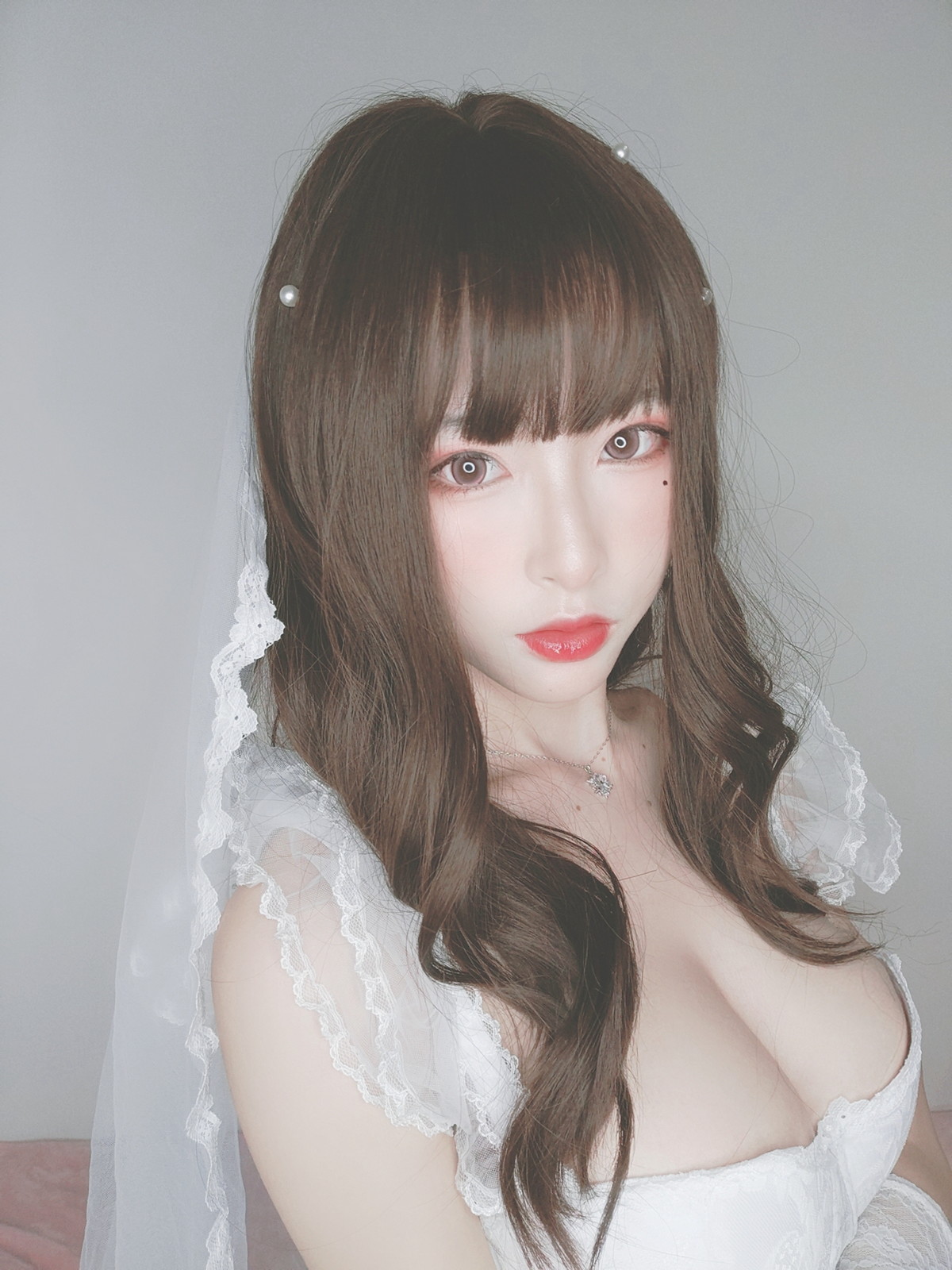 Xgyw.Net_性感尤物清水由乃花嫁自拍主题性感白色低胸婚纱秀完美身材露豪乳诱惑写真44P