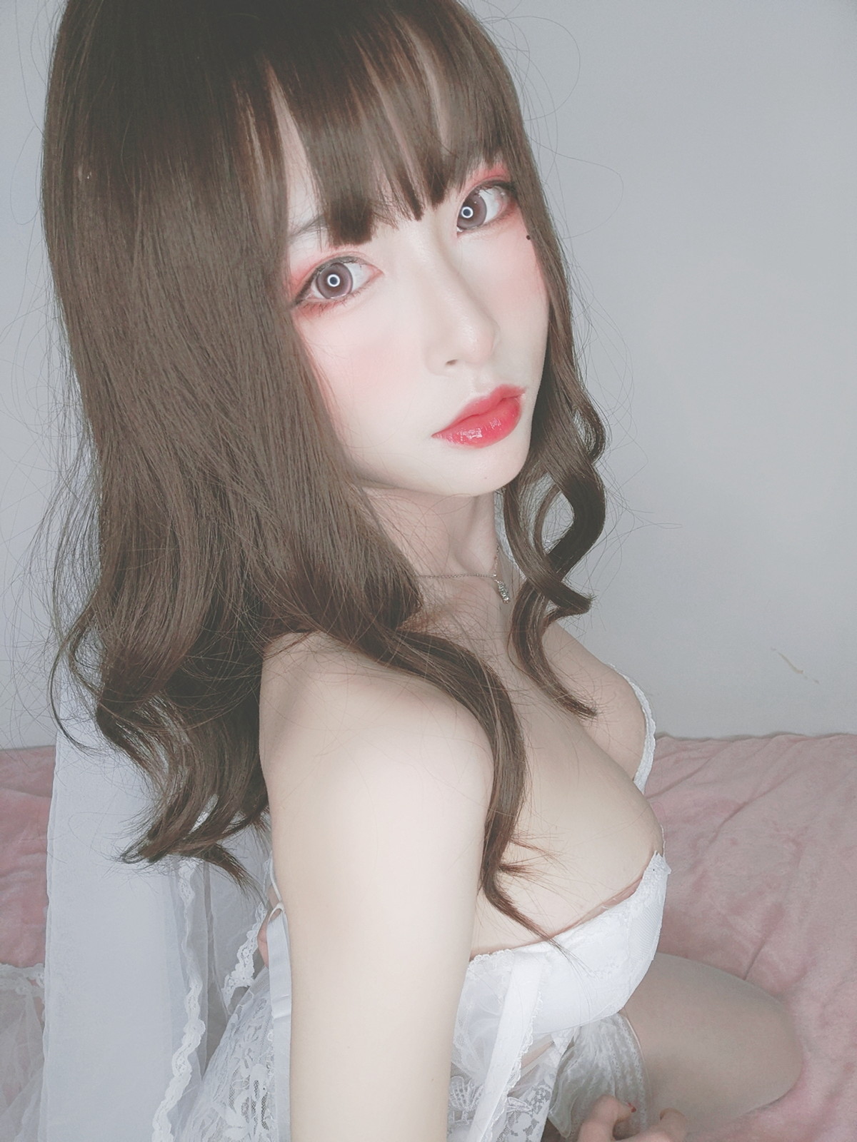 Xgyw.Net_性感尤物清水由乃花嫁自拍主题性感白色低胸婚纱秀完美身材露豪乳诱惑写真44P