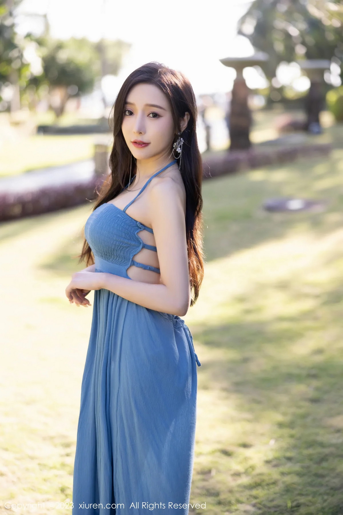 Xgyw.Net_XiuRen第6222期_女神王馨瑶yanni海南岛旅拍性感黑色泳装秀丰满身材迷人写真84P