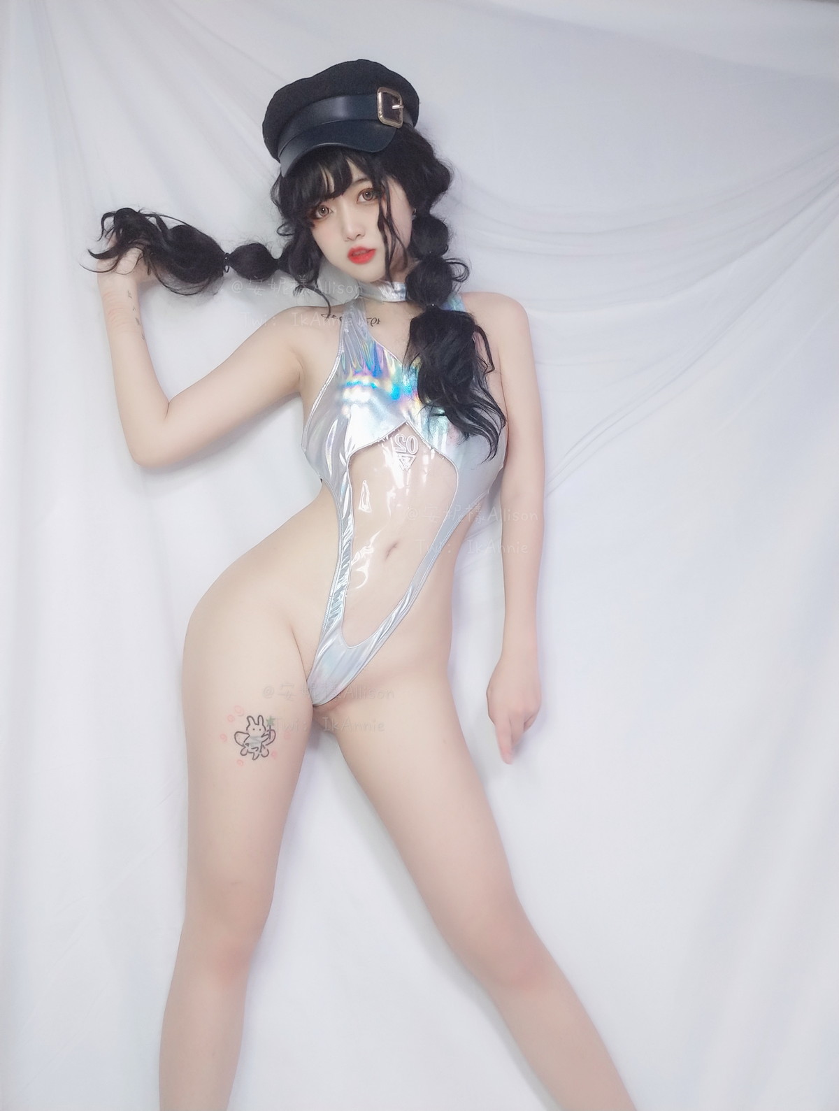 Xgyw.Net_萝莉小美女安妮竞游主题私房性感银色连体内衣露白嫩肌肤秀豪乳翘臀诱惑写真40P