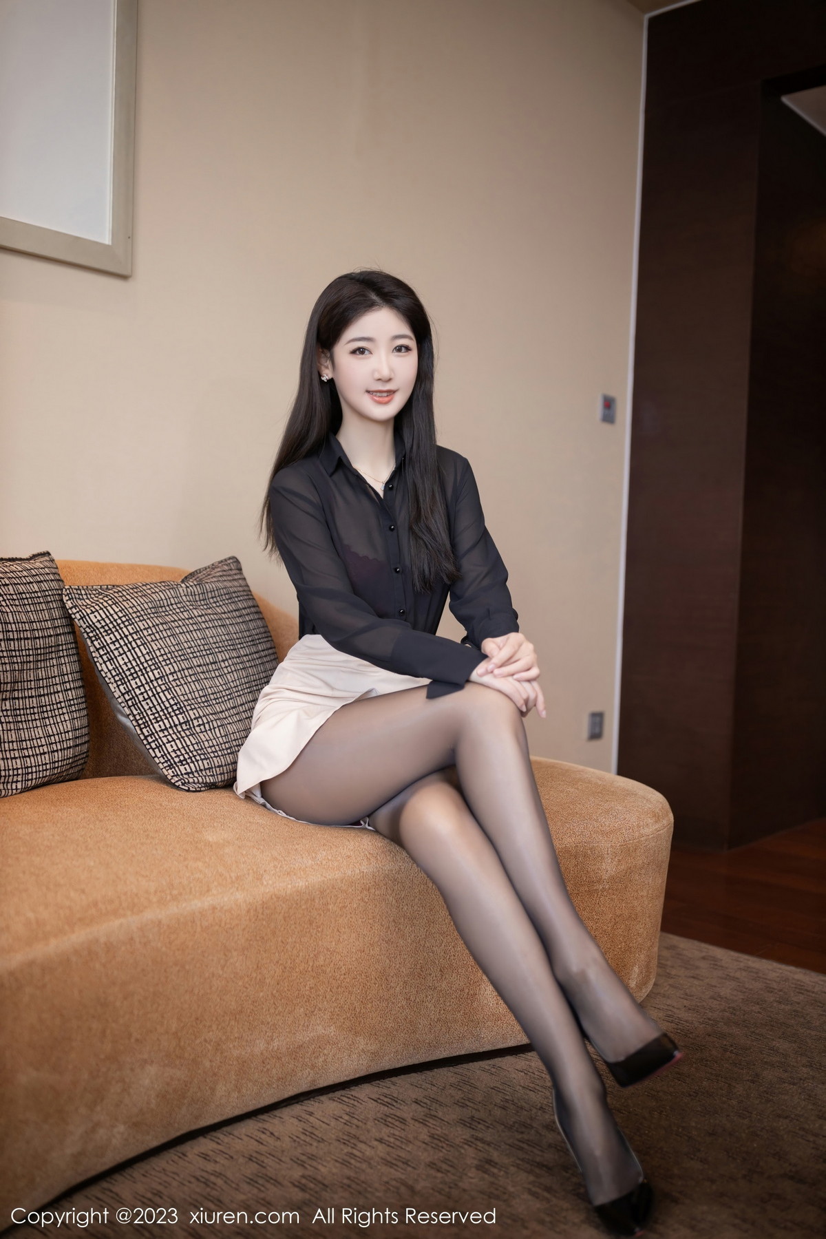 Xgyw.Net_XiuRen第6223期_模特唐安琪同事角色脱OL装露红色蕾丝内衣配开档黑丝诱惑写真81P