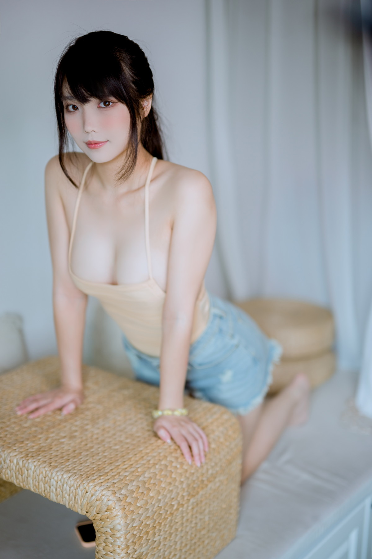 Xgyw.Net_网络美女汪知子观察柠檬主题私房脱牛仔短裤露性感肉色连体衣完美诱惑写真41P