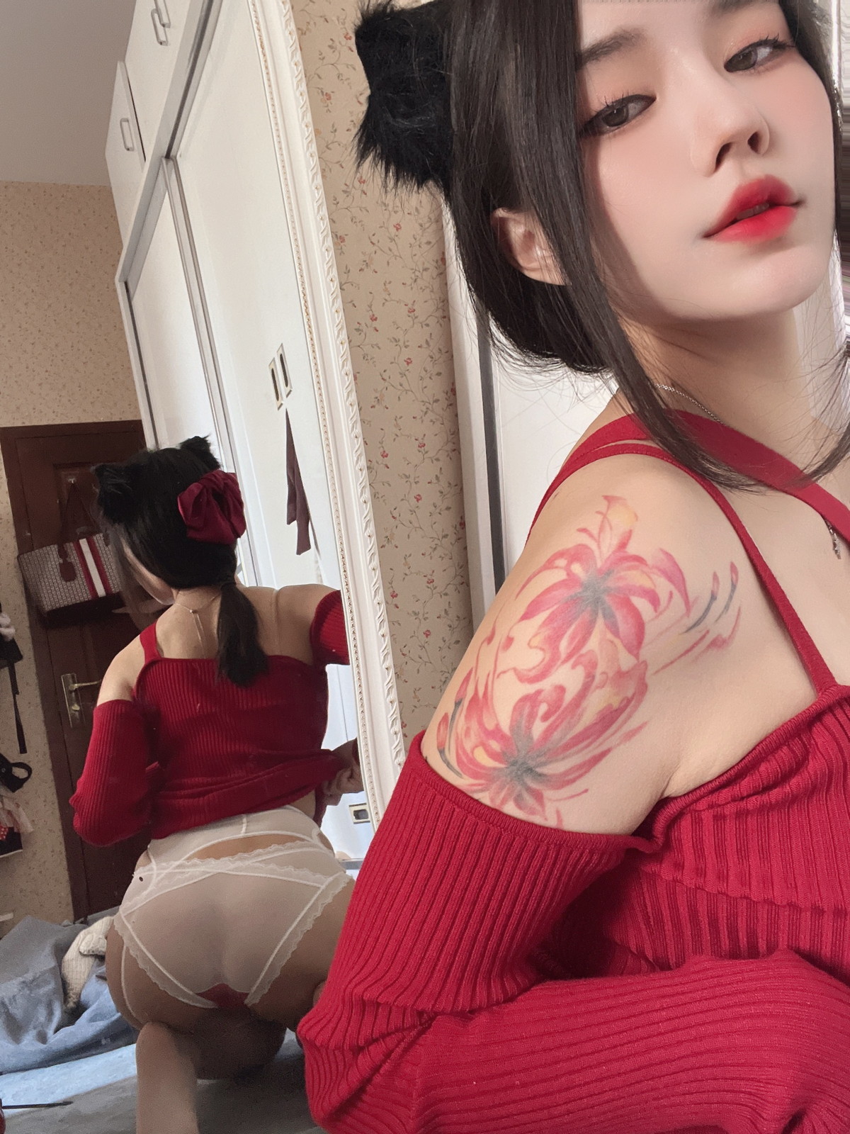 Xgyw.Net_网络美女汐圣诞特辑主题性感红色针织衣配白丝吊袜半脱露豪乳遮点诱惑写真51P