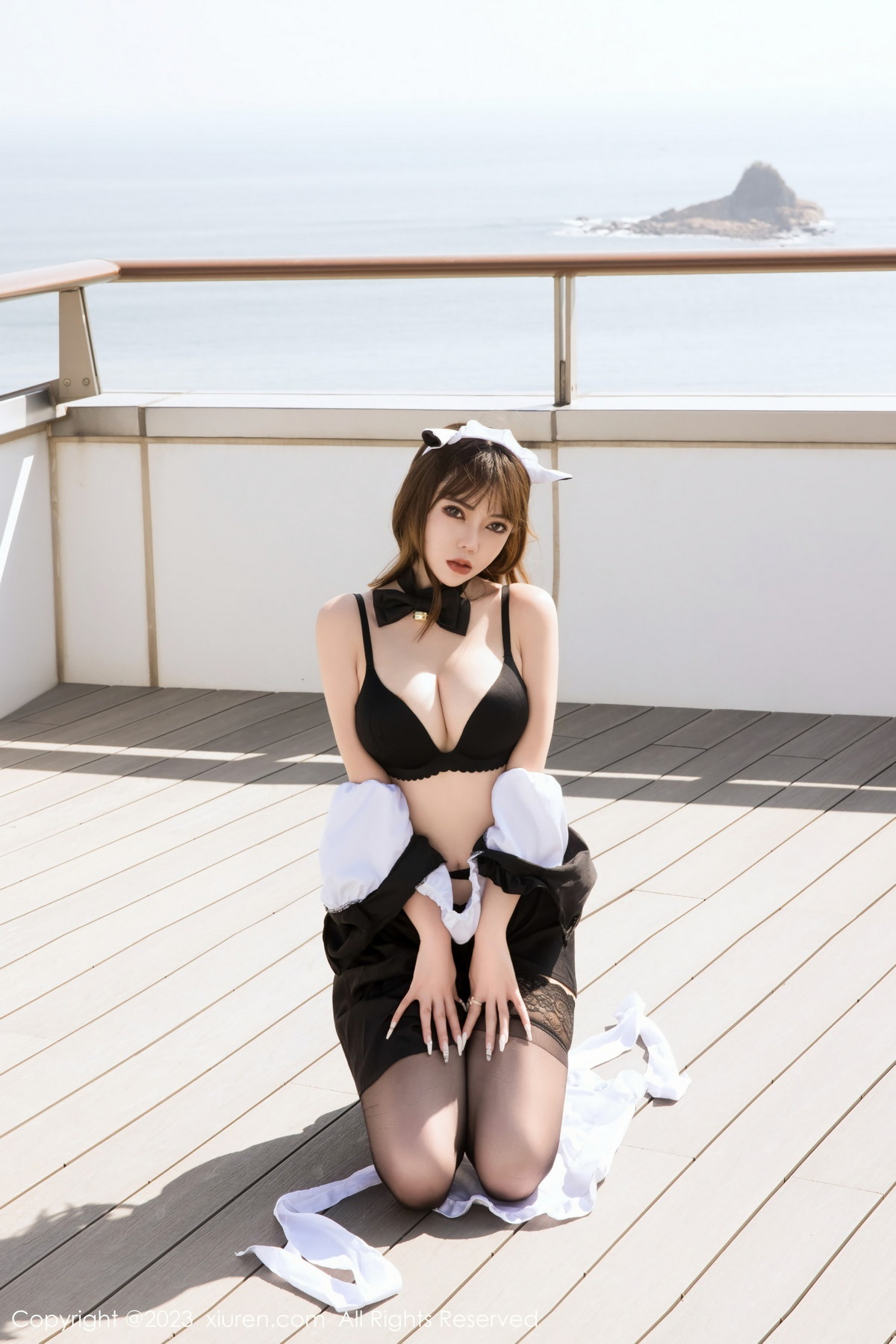 Xgyw.Net_XiuRen第6224期_模特萌汉药baby半脱女仆装露性感黑色内衣配蕾丝吊袜魅惑写真68P