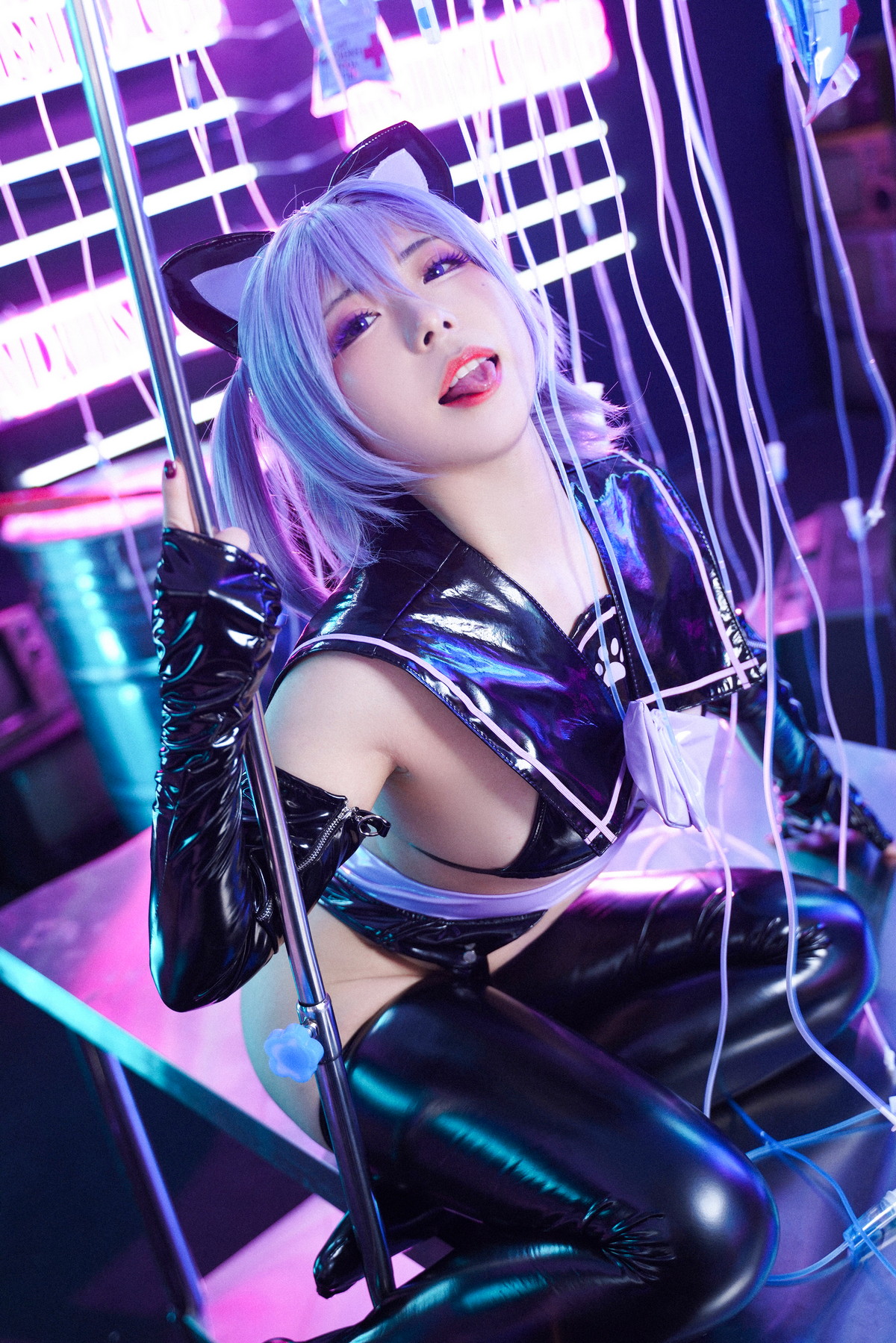 Xgyw.Net_微博美少女虎森森莉莉娅主题私房性感黑色皮质内衣服饰秀完美身材诱惑写真65P