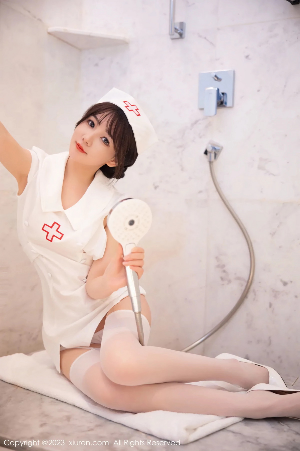 Xgyw.Net_XiuRen第6221期_模特婠婠么性感白色情趣护士服配白丝吊袜秀曼妙身姿绝美写真81P